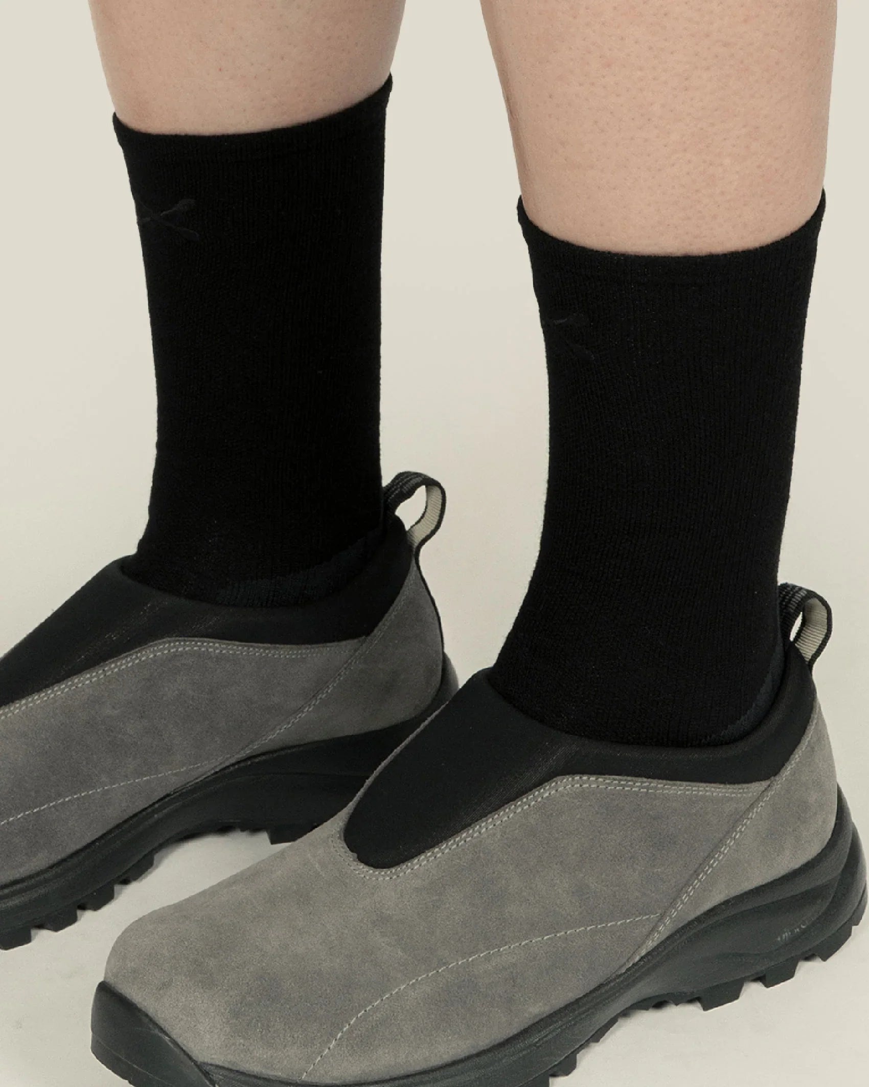 nozzle quiz Airy Wool Socks / Black