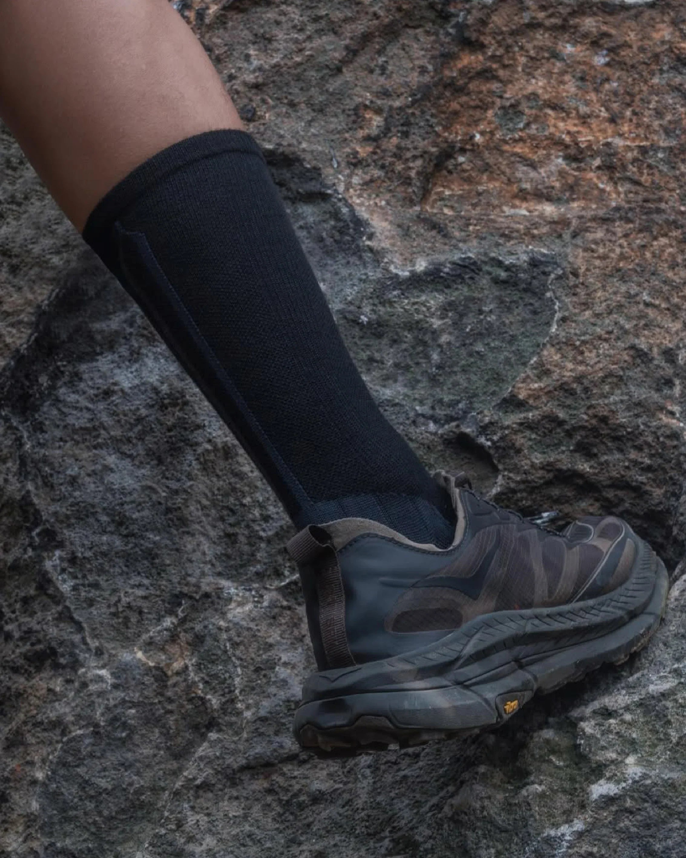 nozzle quiz Airy Wool Socks / Black