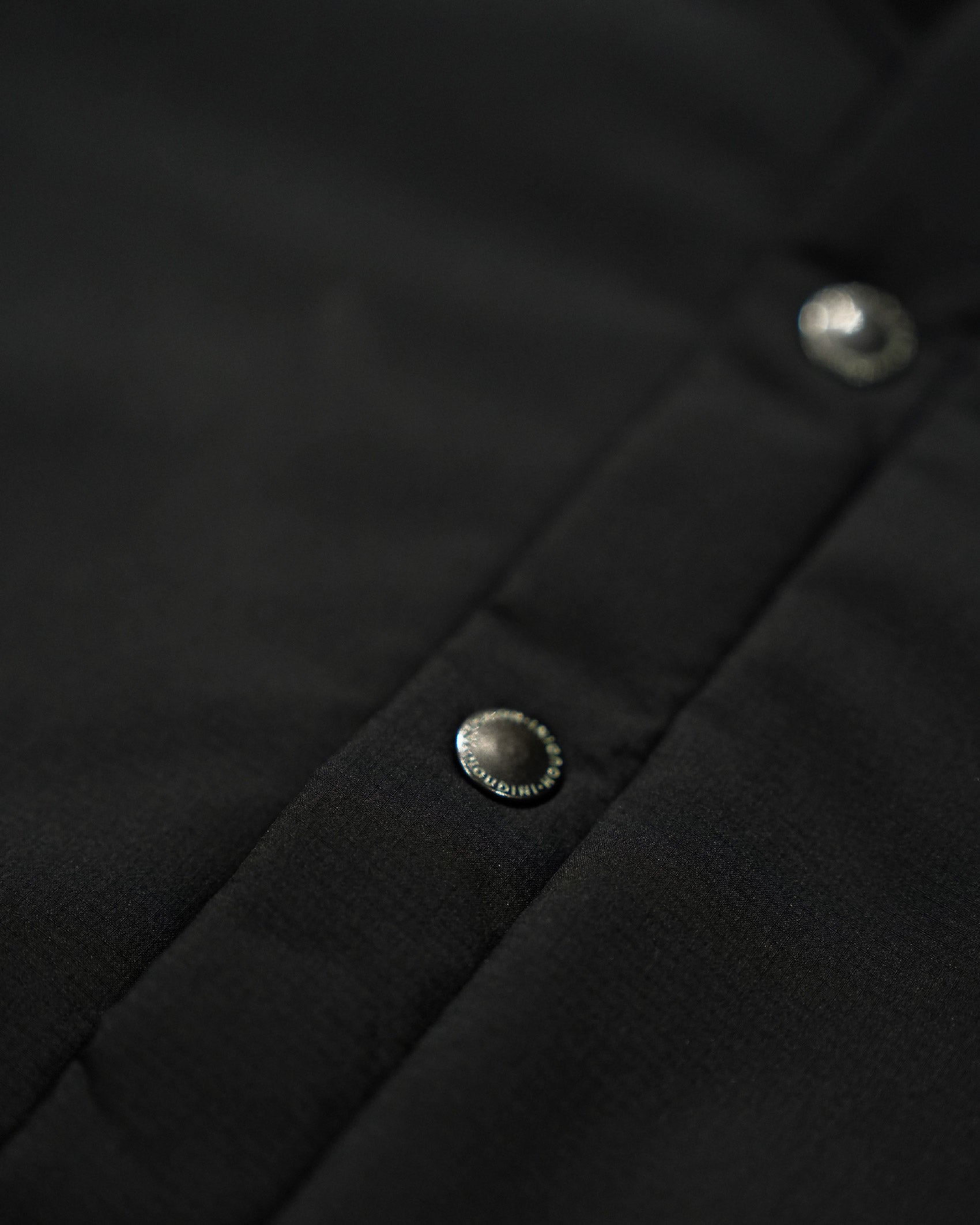 Houdini All Weather T-Neck (Unisex) / True Black - Wild Camping