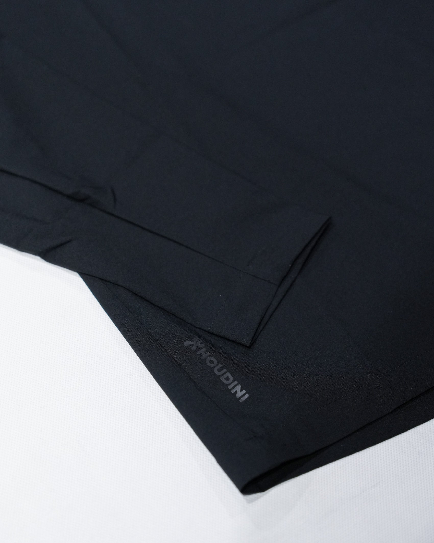 Houdini M's Cover Crew / True Black - Wild Camping