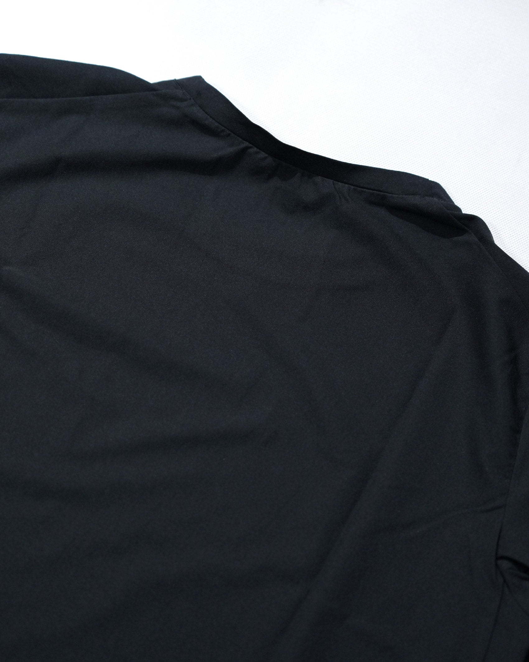 Houdini M's Cover Crew / True Black - Wild Camping