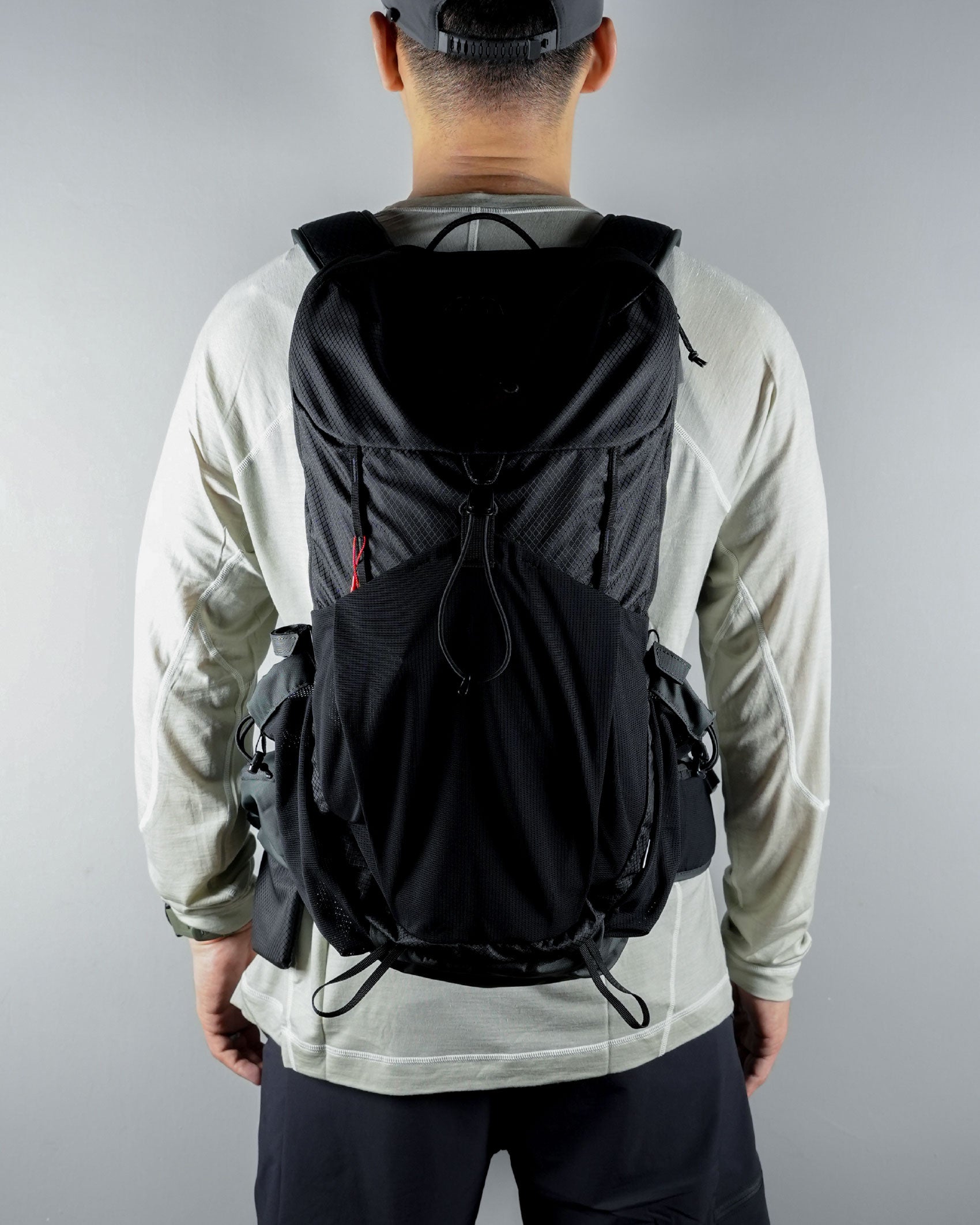 Hiking Patrol x Mammut Ducan 22 / Gabbro Black - Wild Camping