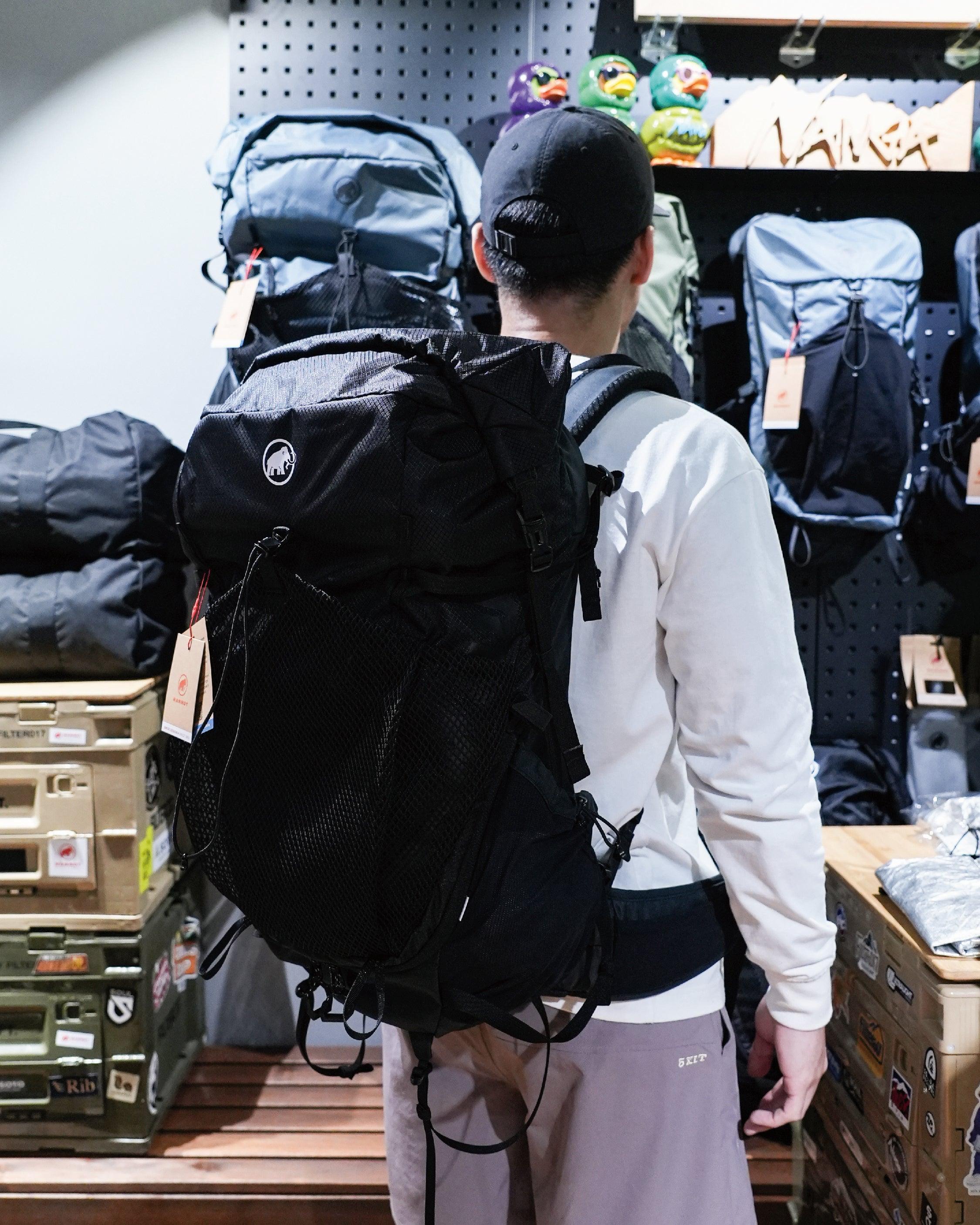 Mammut Ducan Spine 50-60 / Black