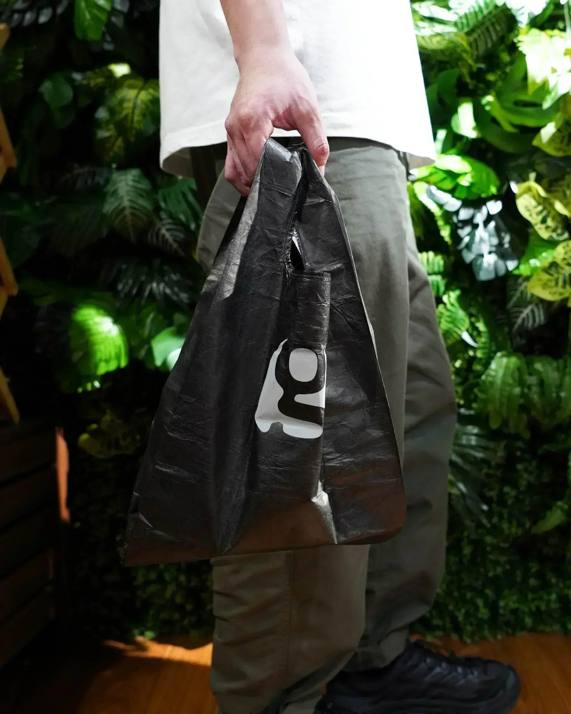 【JP Edition】Gossamer Gear Tyvek Reflective ECO Bag - Wild Camping