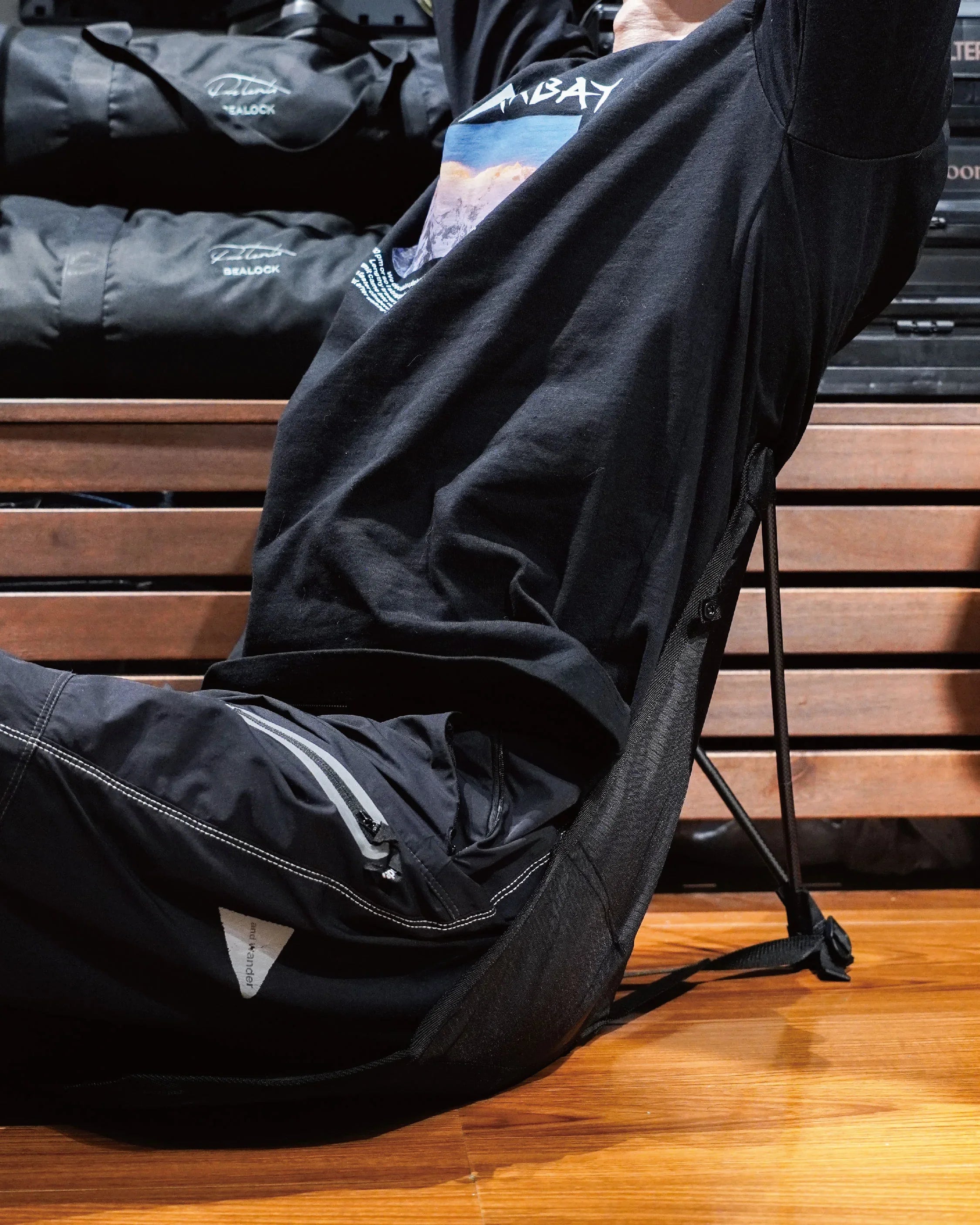 Field Record FR-Chair Carbon Field