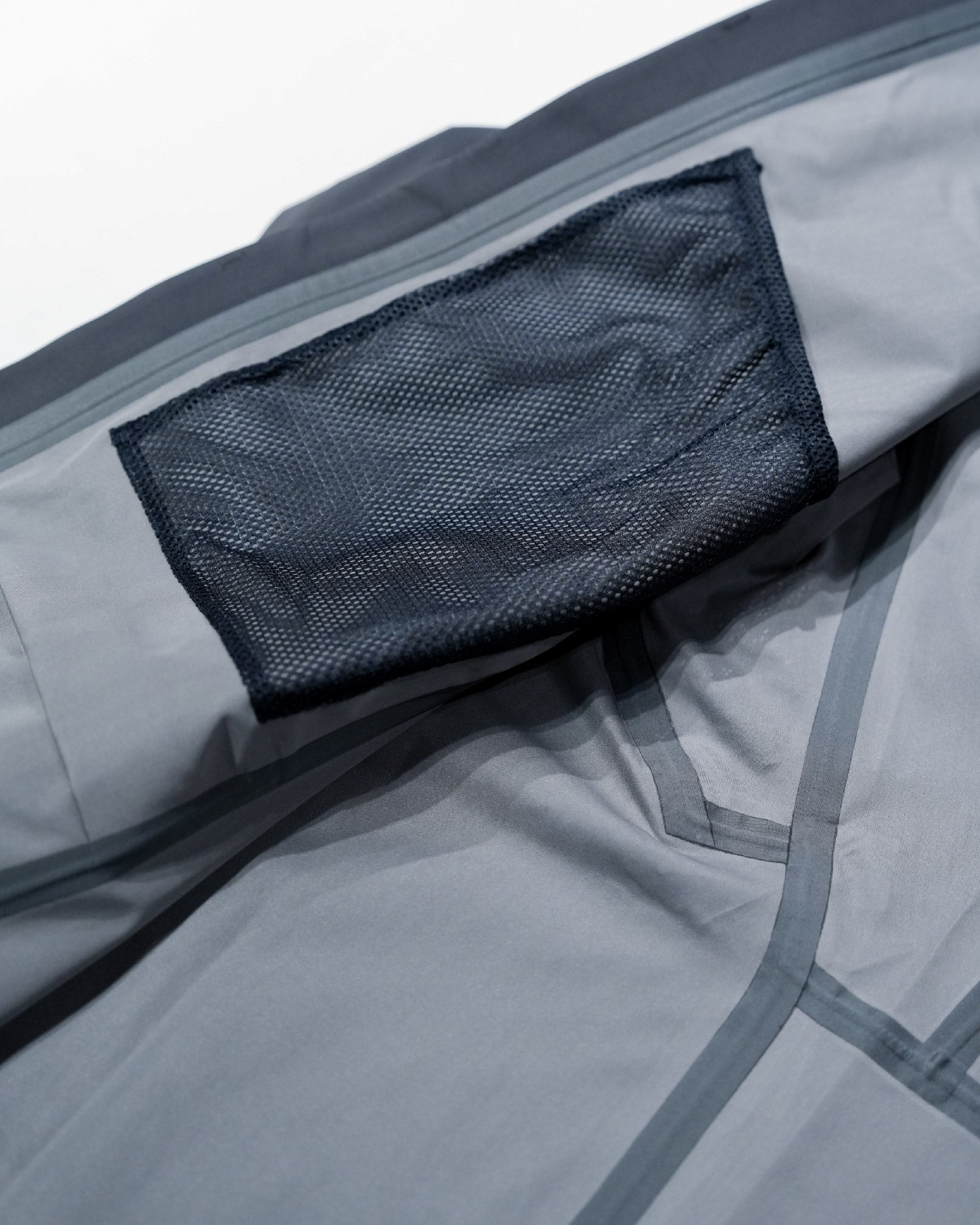 Houdini M's Five to Nine Jacket / True Black - Wild Camping