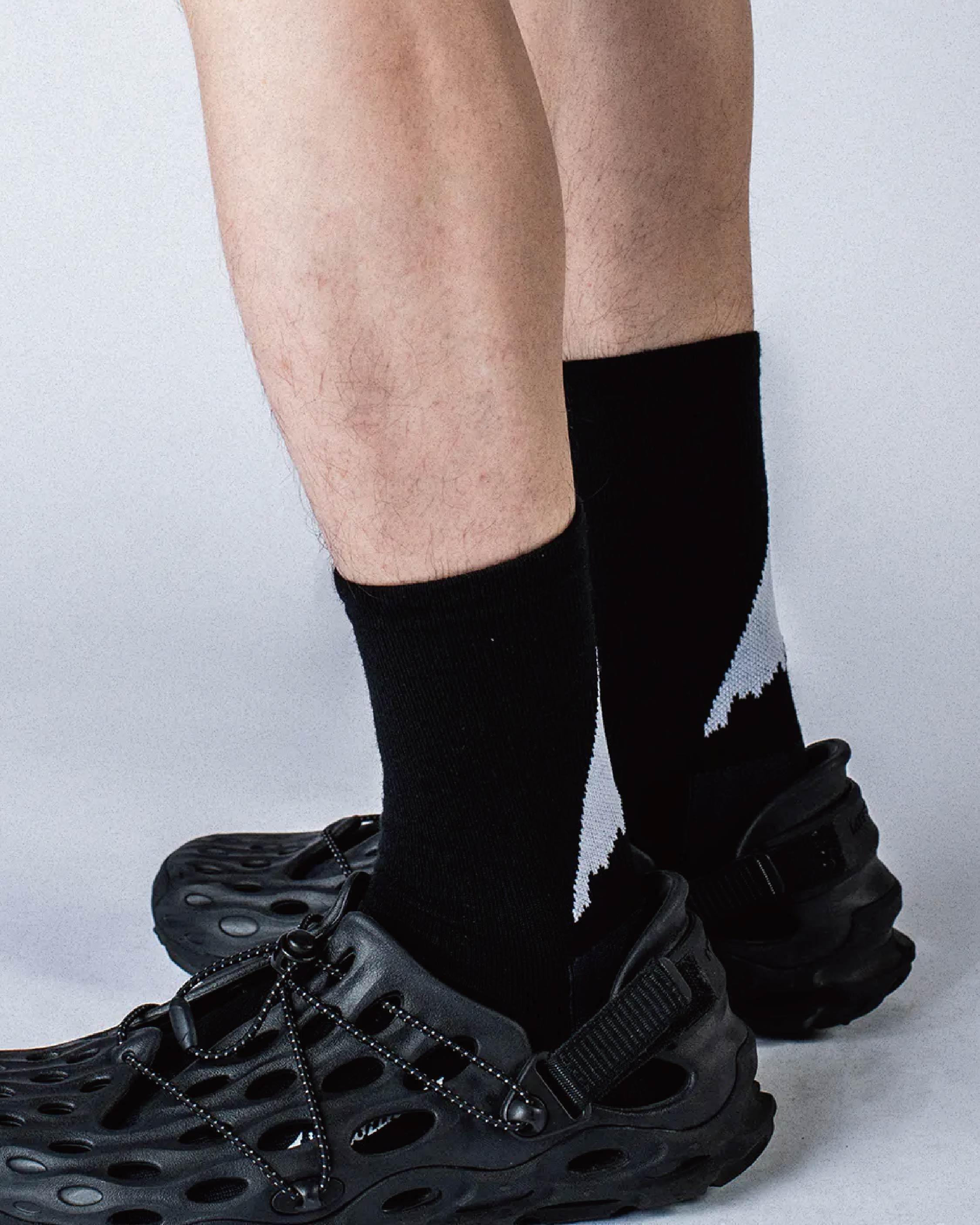 HANCHOR x nozzle quiz Feather Merino Wool Socks - Wild Camping