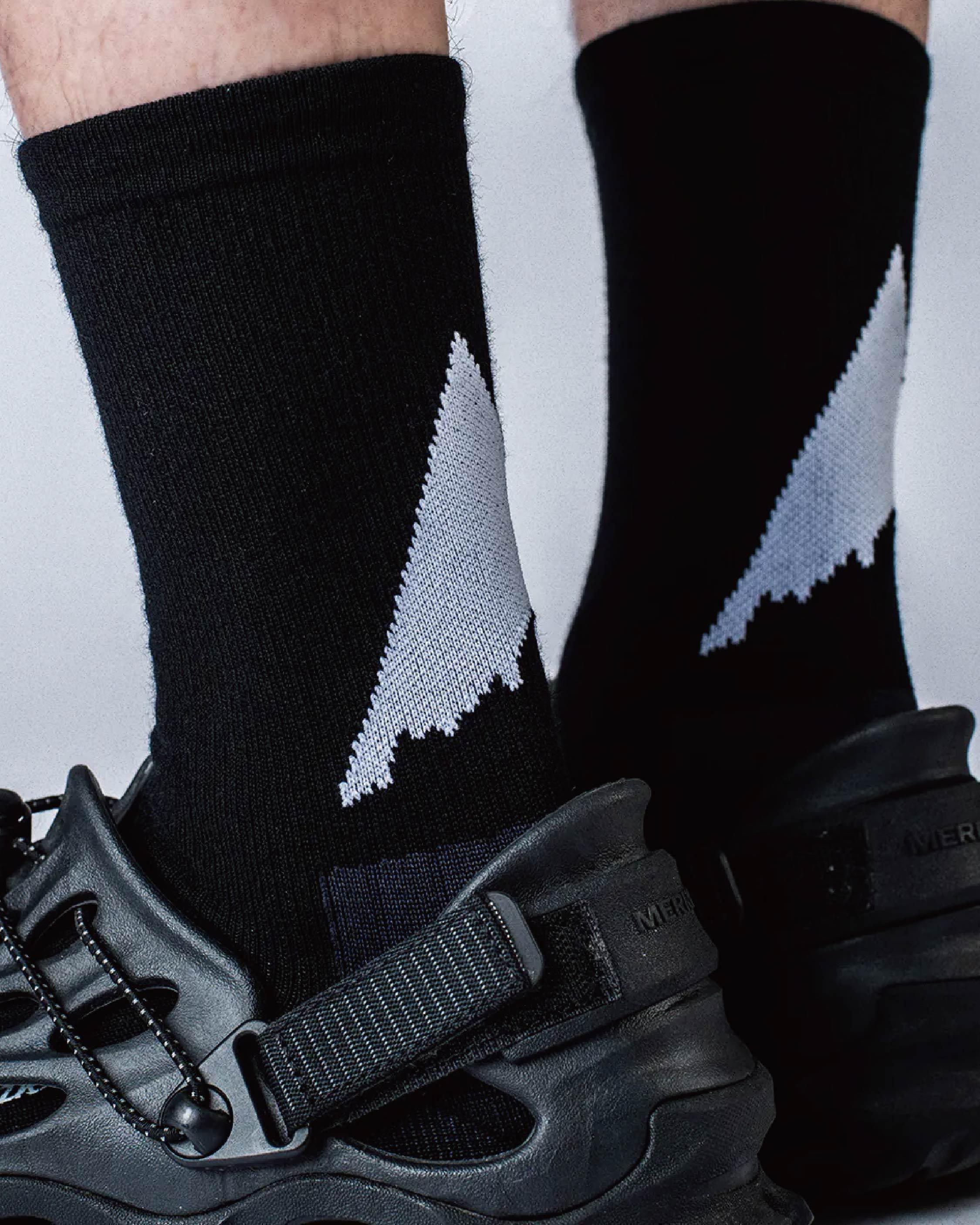 HANCHOR x nozzle quiz Feather Merino Wool Socks - Wild Camping