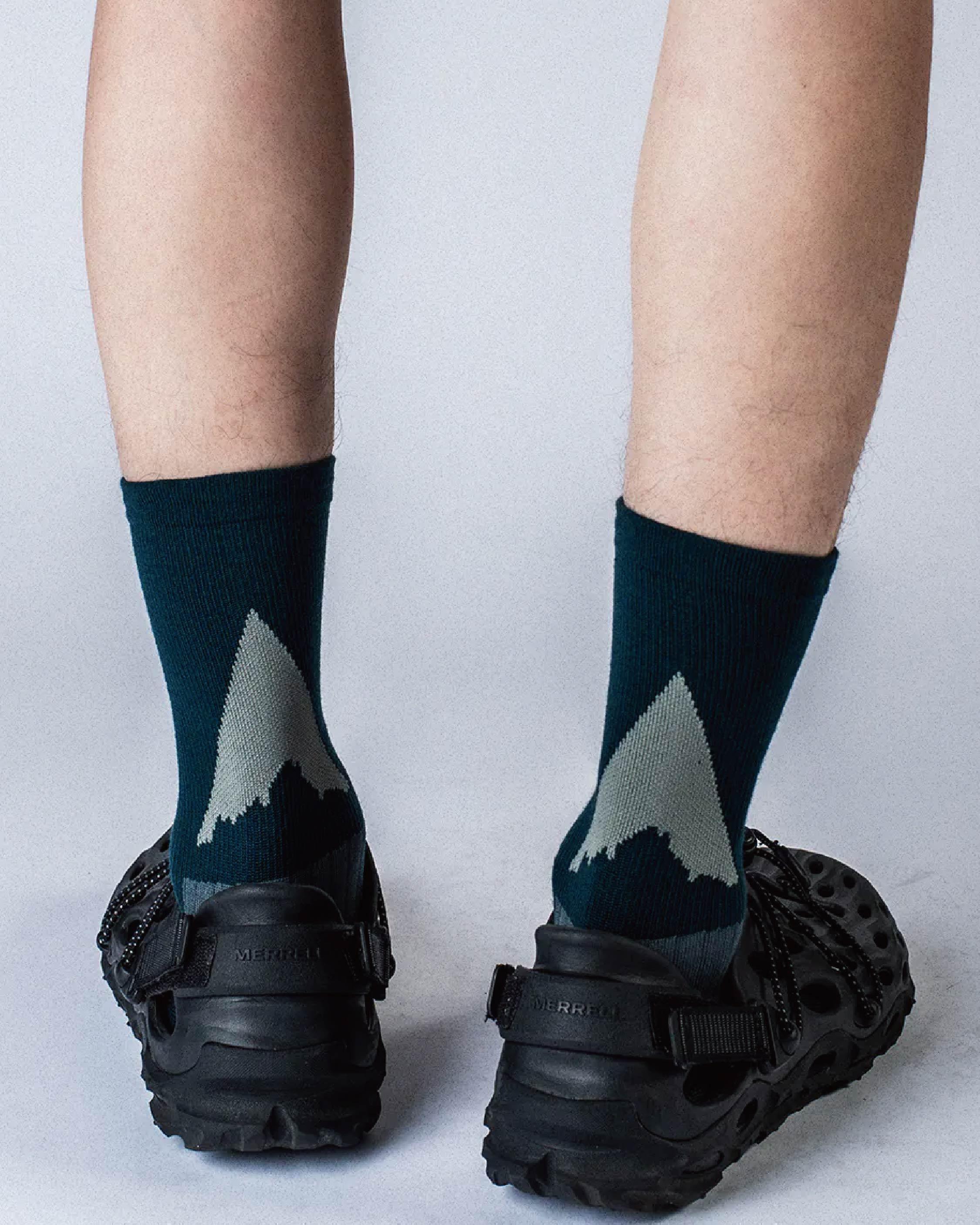 HANCHOR x nozzle quiz Feather Merino Wool Socks - Wild Camping