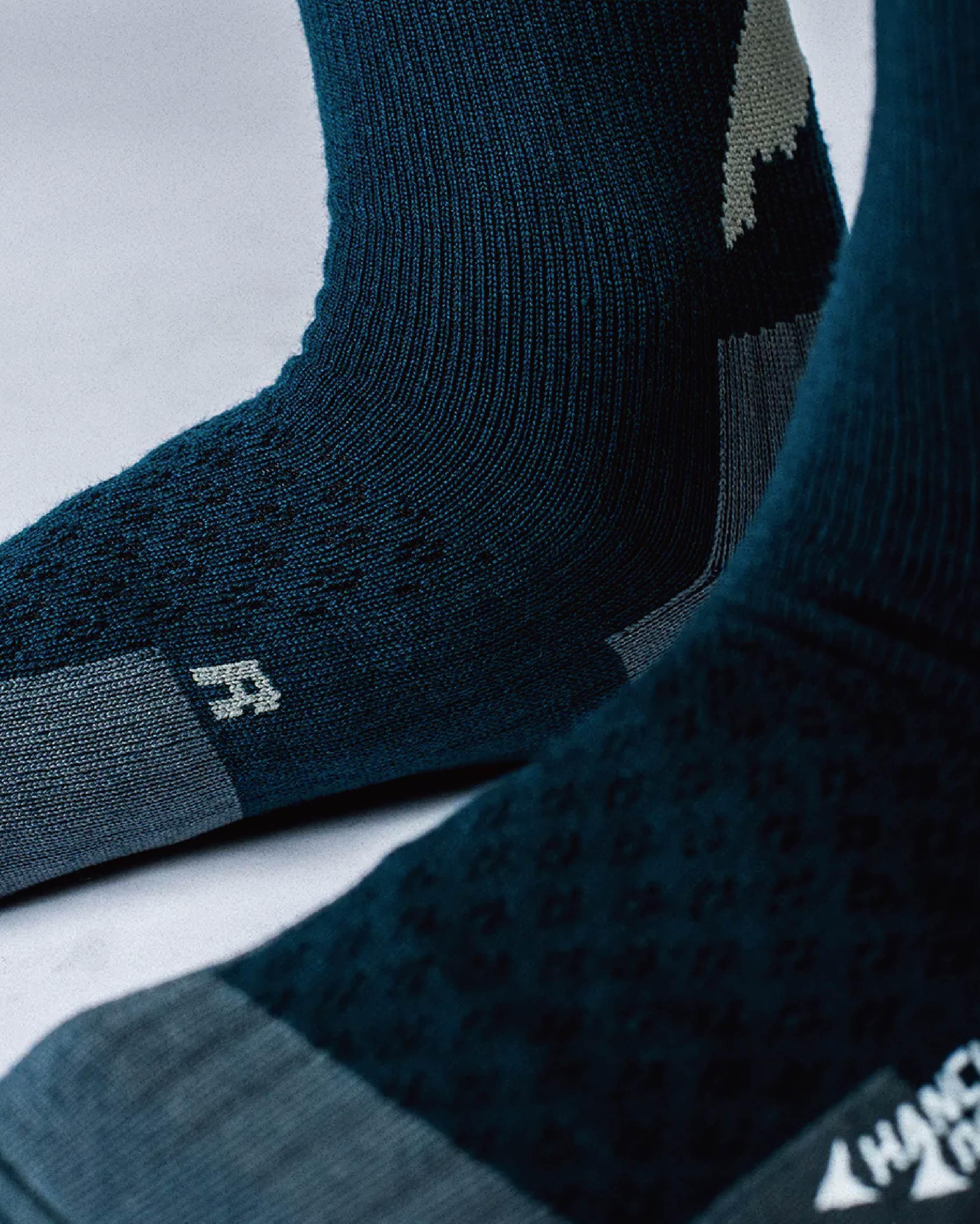 HANCHOR x nozzle quiz Feather Merino Wool Socks - Wild Camping