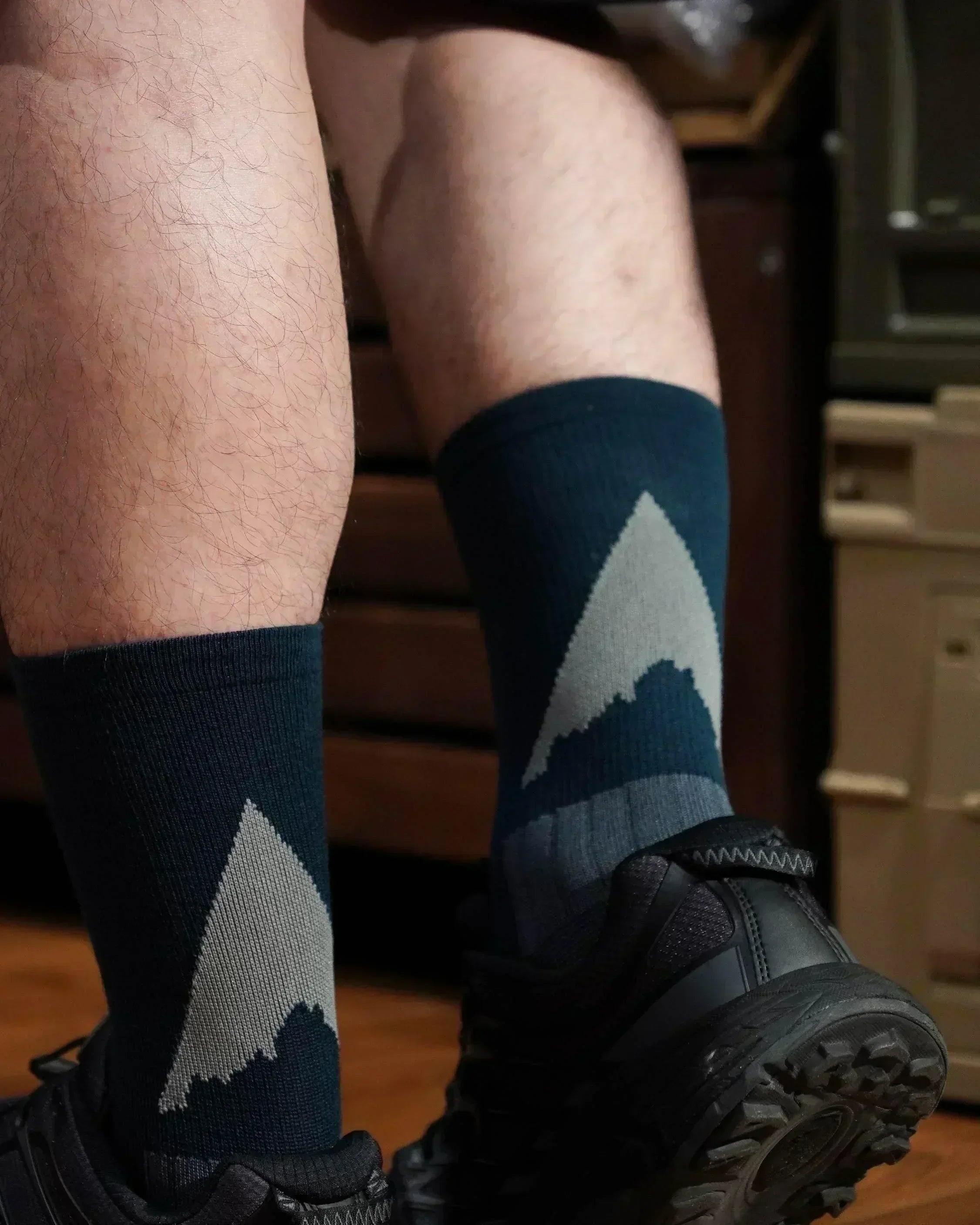 HANCHOR x nozzle quiz Feather Merino Wool Socks - Wild Camping