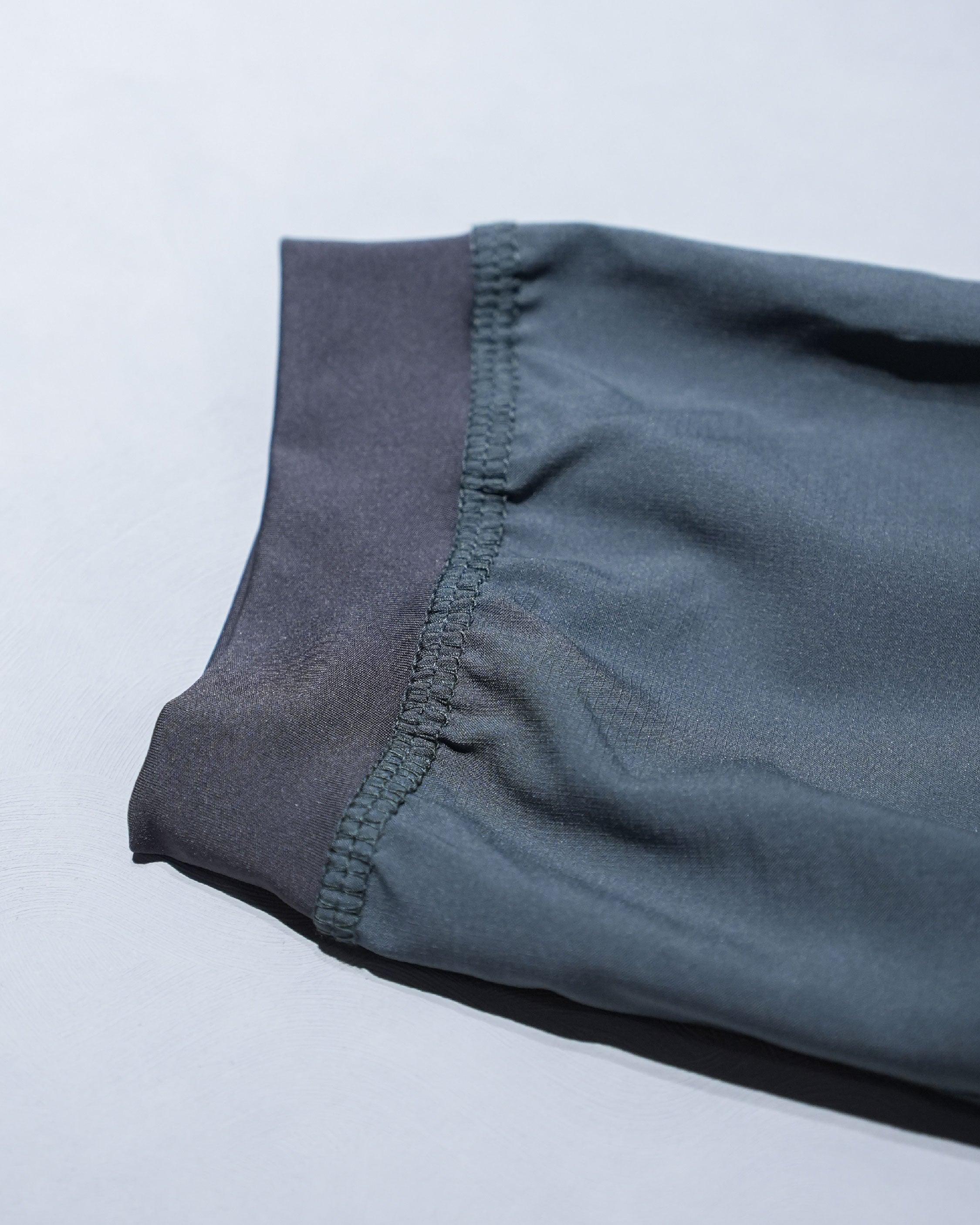 Nanga Hybrid Flex Tops / GRY