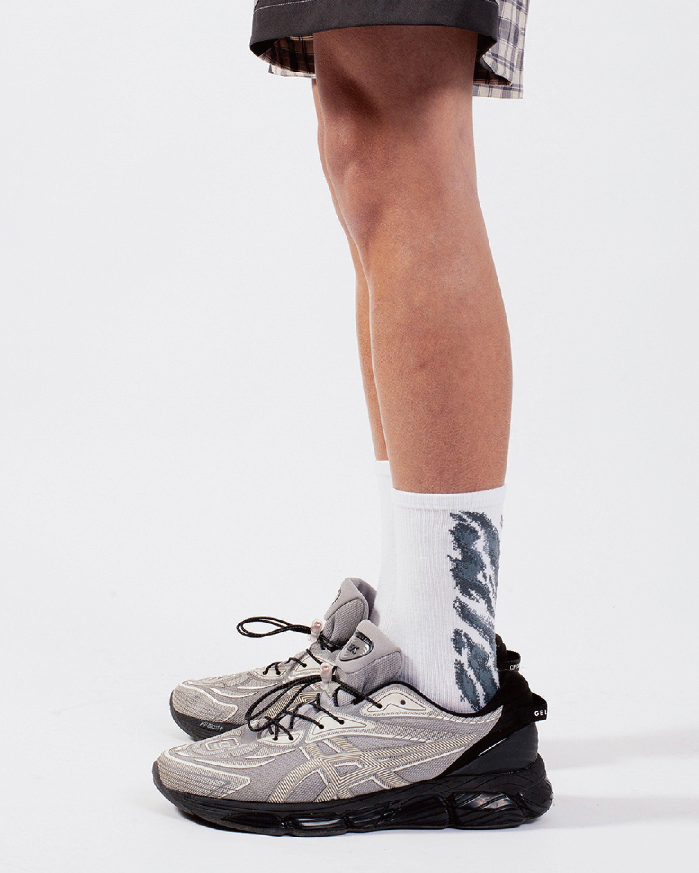 nozzle quiz Landing Socks / Berg White