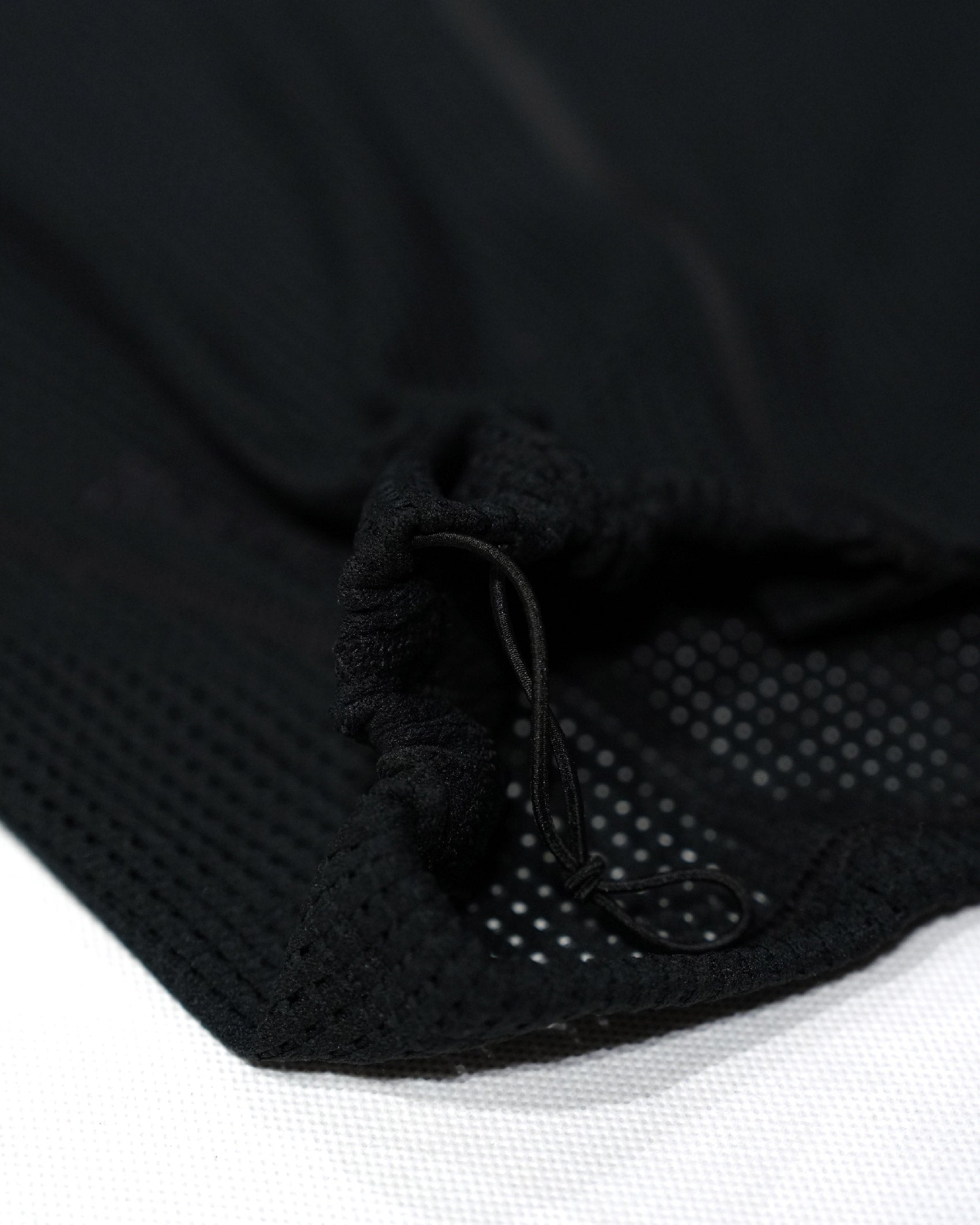 Houdini M's Pace Flow Houdi / True Black - Wild Camping