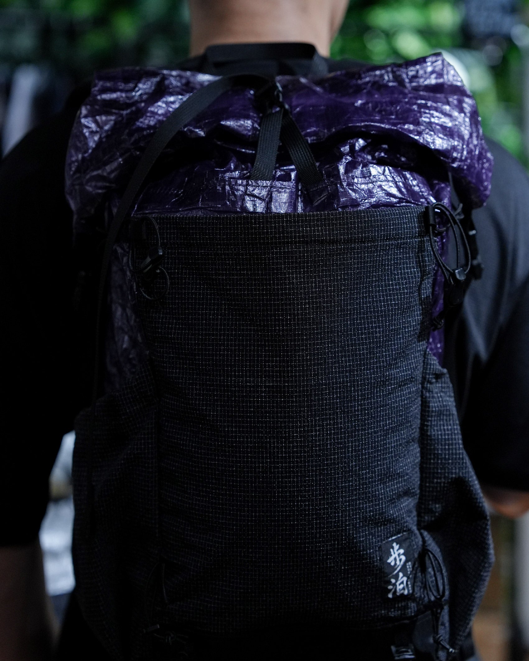 步く泊まる ARUKUTOMARU O.N.I.P.A.C.K 25 / Purple