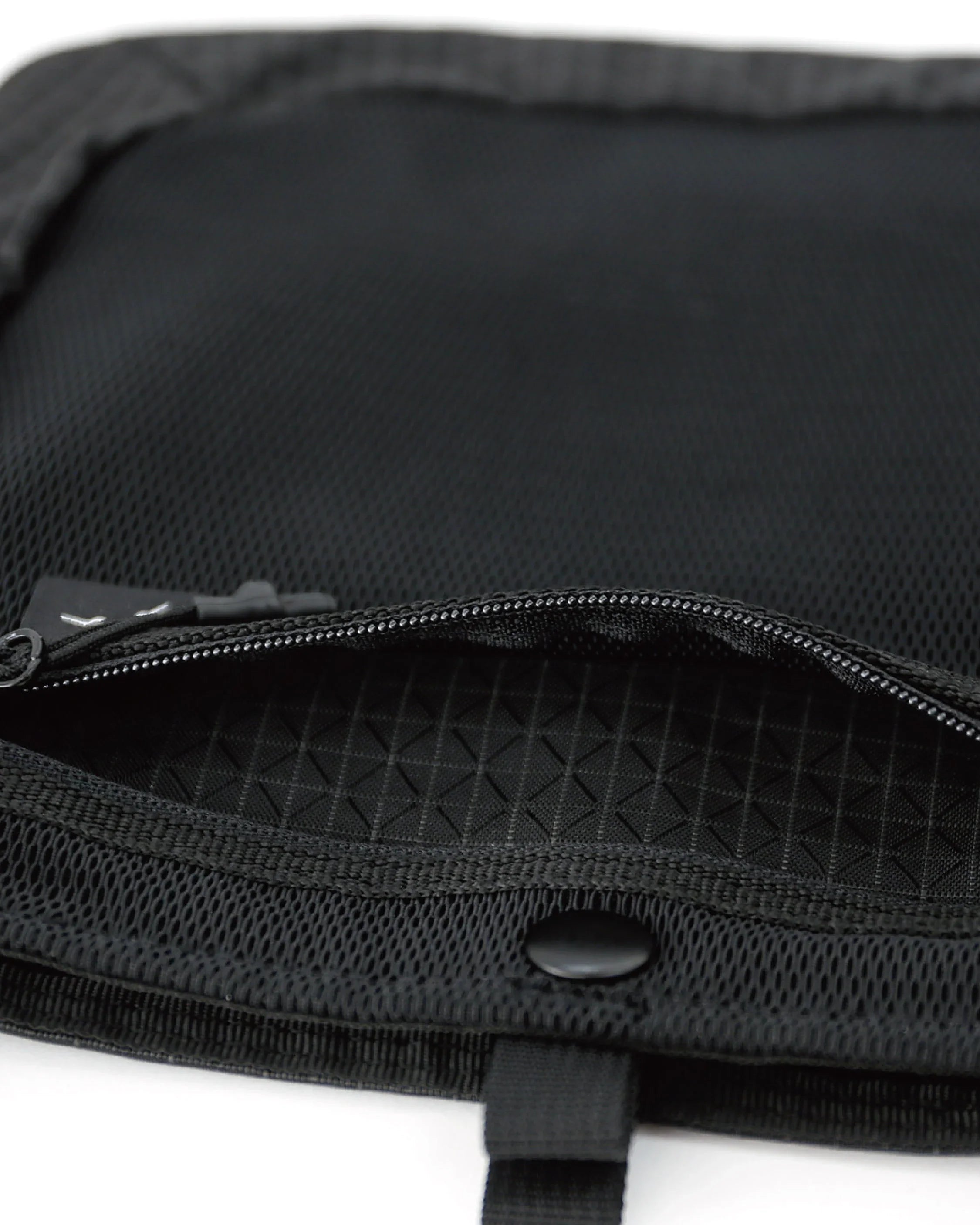 CAYL Seorak 2 (b-grid) / Black