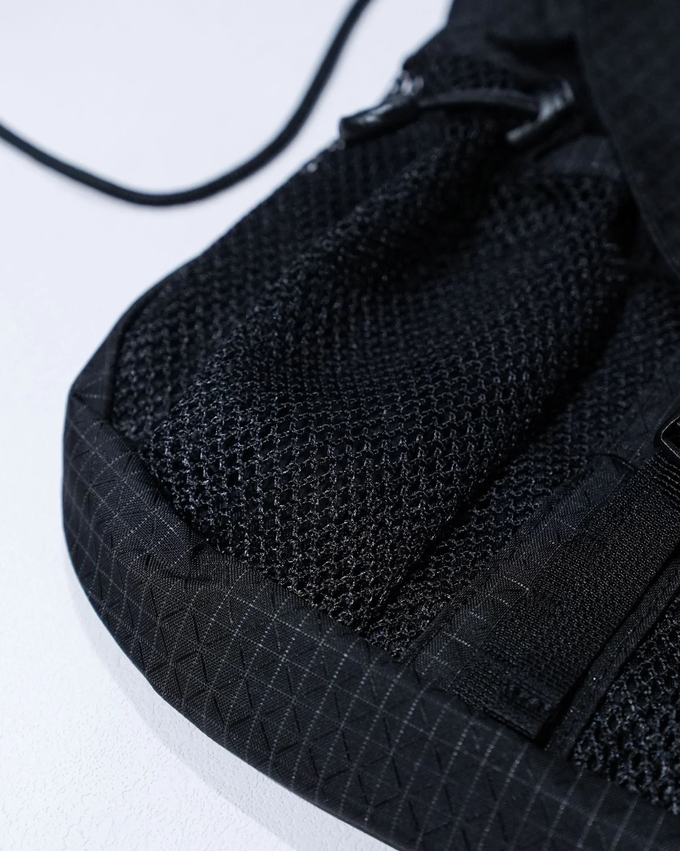 CAYL Seorak 5 (b-grid_Mesh) / Black