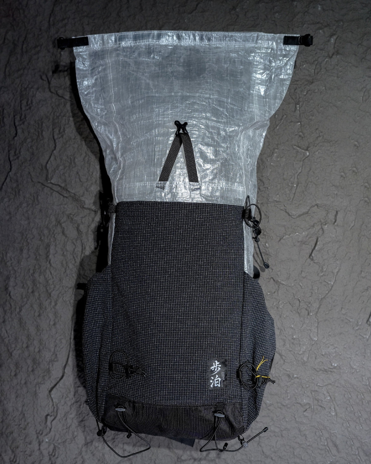 步く泊まる ARUKUTOMARU O.N.I.P.A.C.K 25 / White - Wild Camping