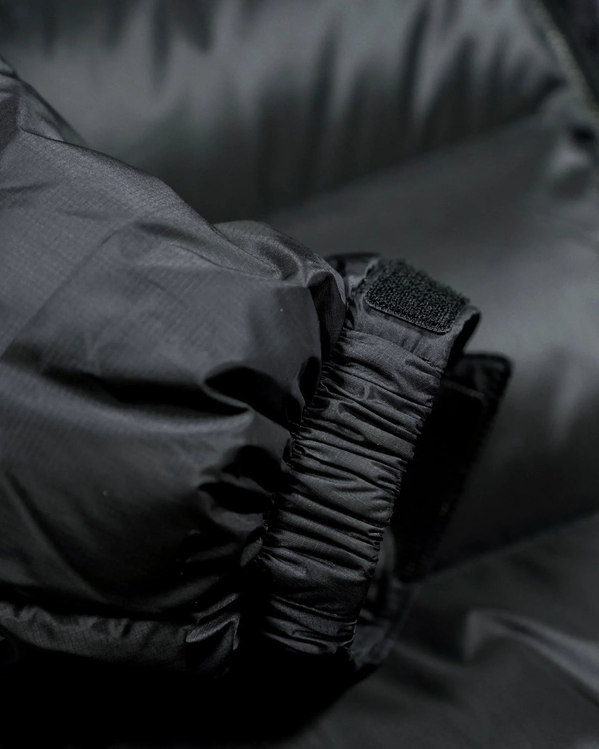 CAYL nj/ Down Jacket / Black - Wild Camping