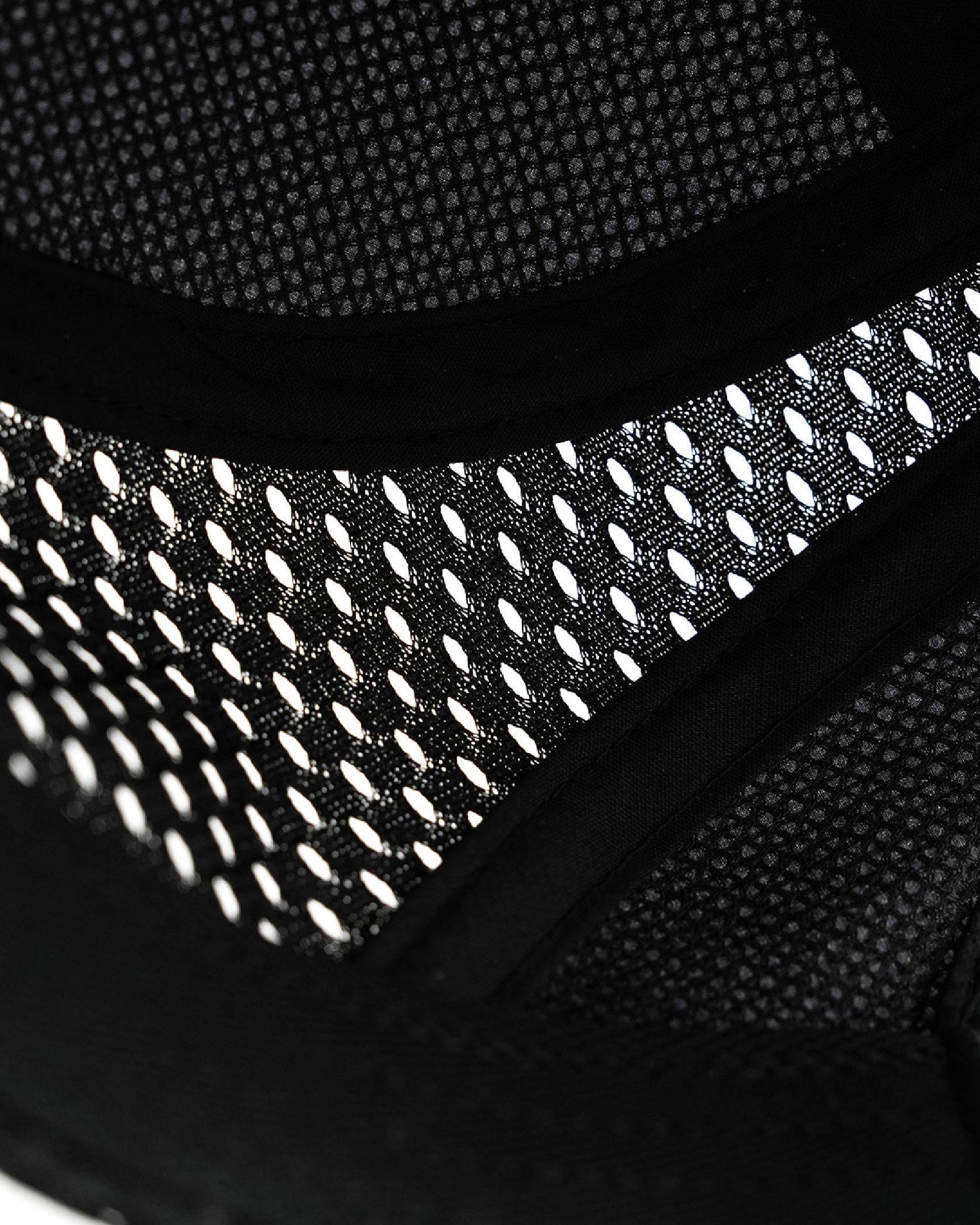 CAYL EQ Mesh Curve Cap / Black - Wild Camping