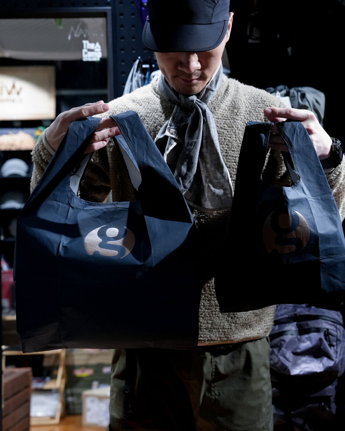 【JP Edition】Gossamer Gear Tyvek Reflective ECO Bag / Navy - Wild Camping