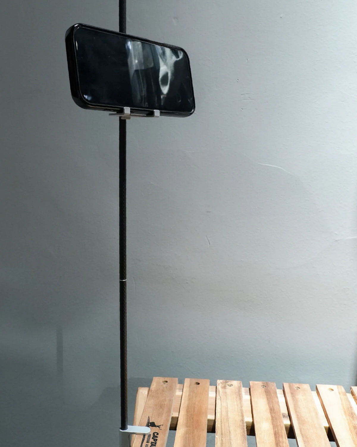 MakeToHike Smart Phone Holder For Lightweight Lantern Stand - Wild Camping
