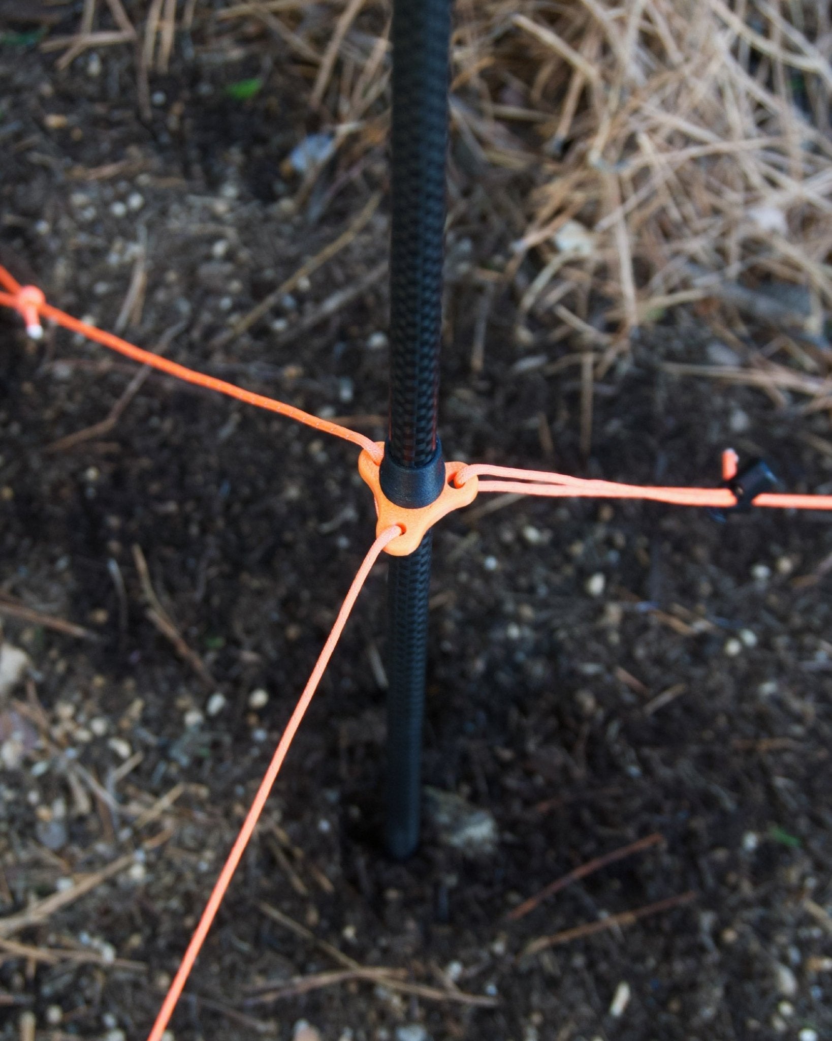 MakeToHike Lightweight Lantern Stand V2 - Wild Camping