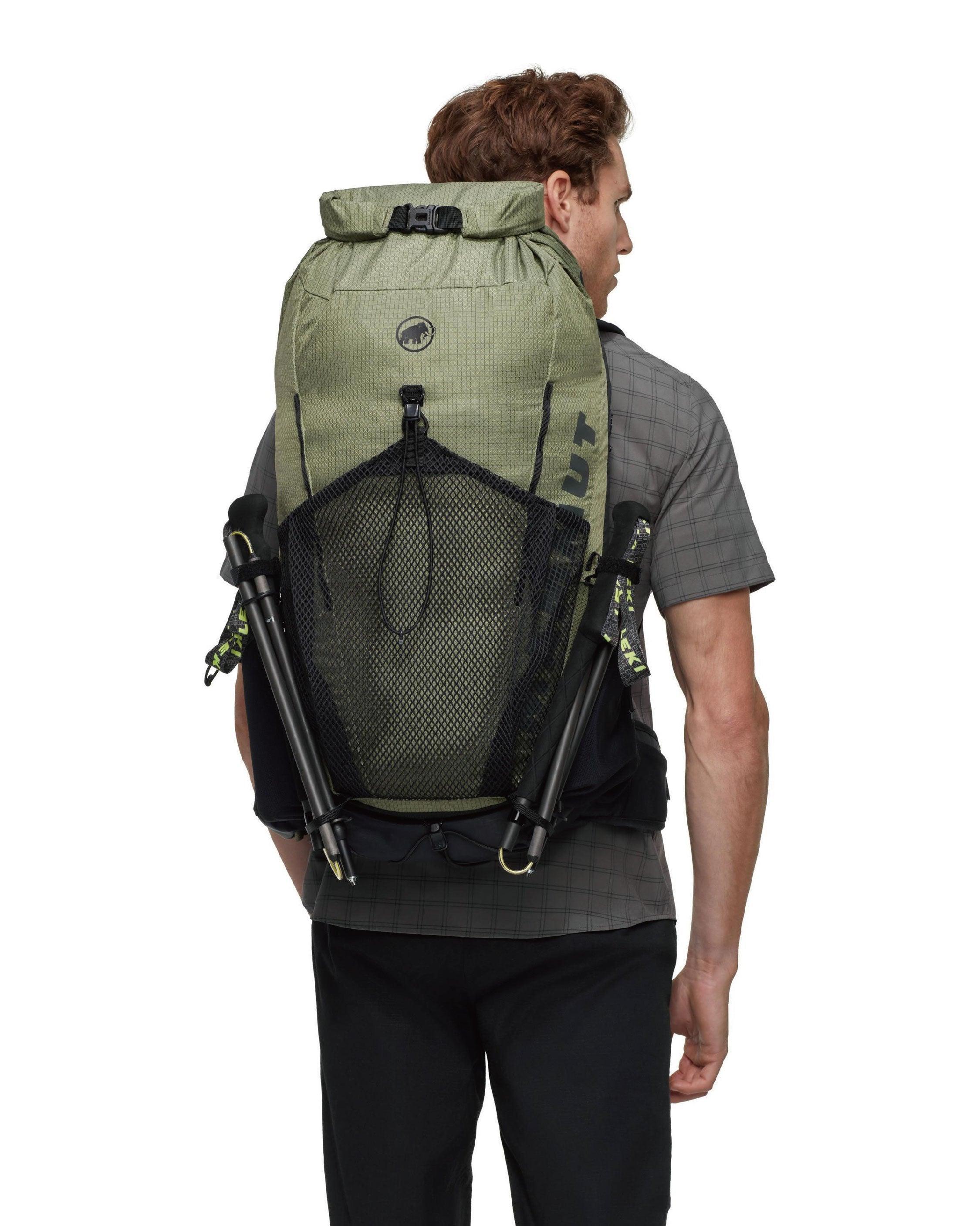 Mammut Ducan Spine 28-35 / Marsh Black - Wild Camping