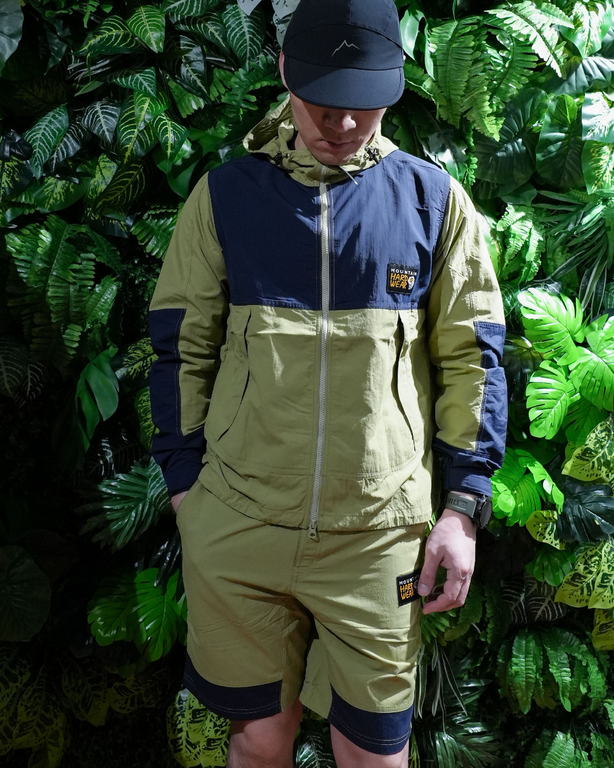 Mountain Hardwear Camp 4 Jacket - Wild Camping