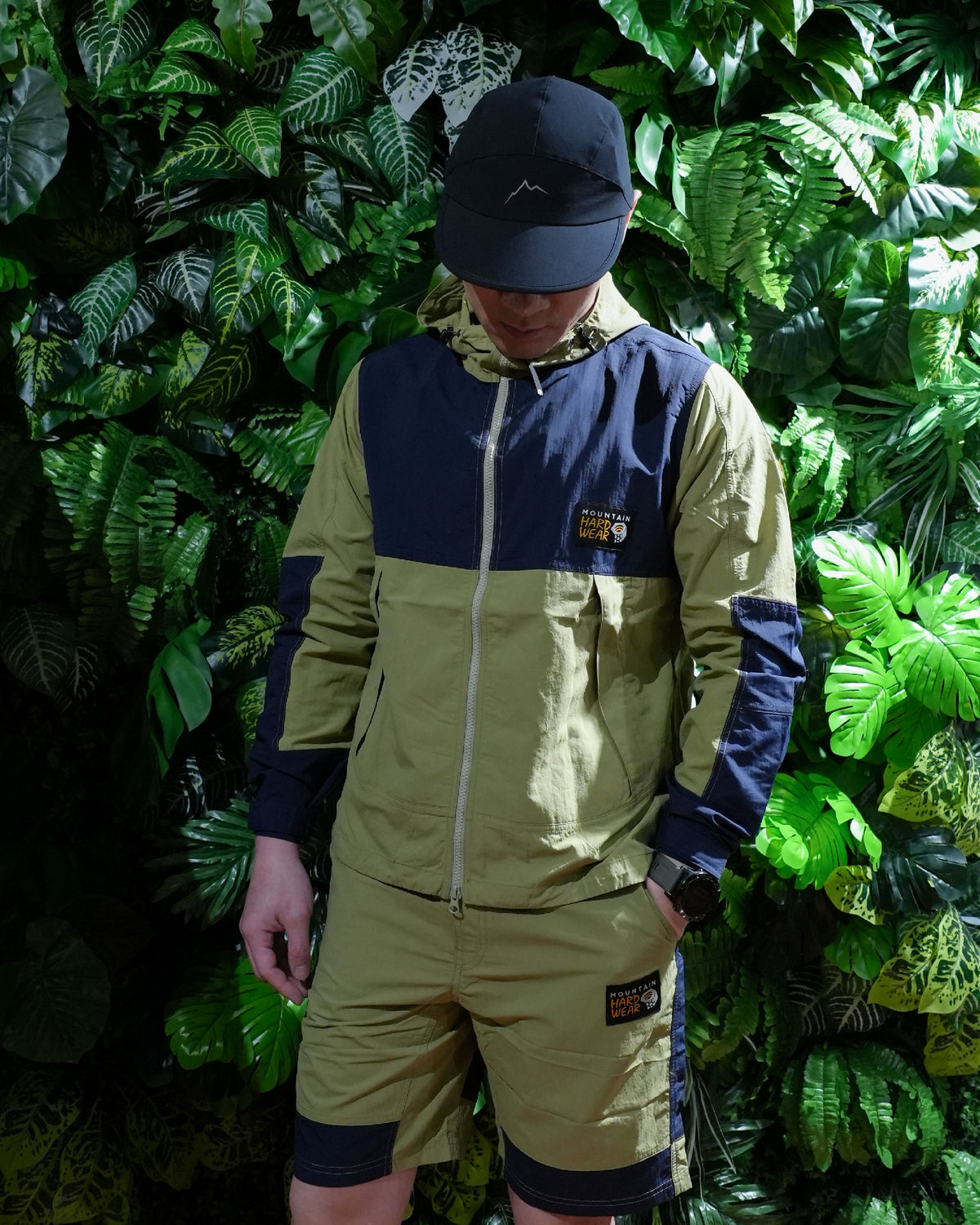 Mountain Hardwear Camp 4 Jacket - Wild Camping