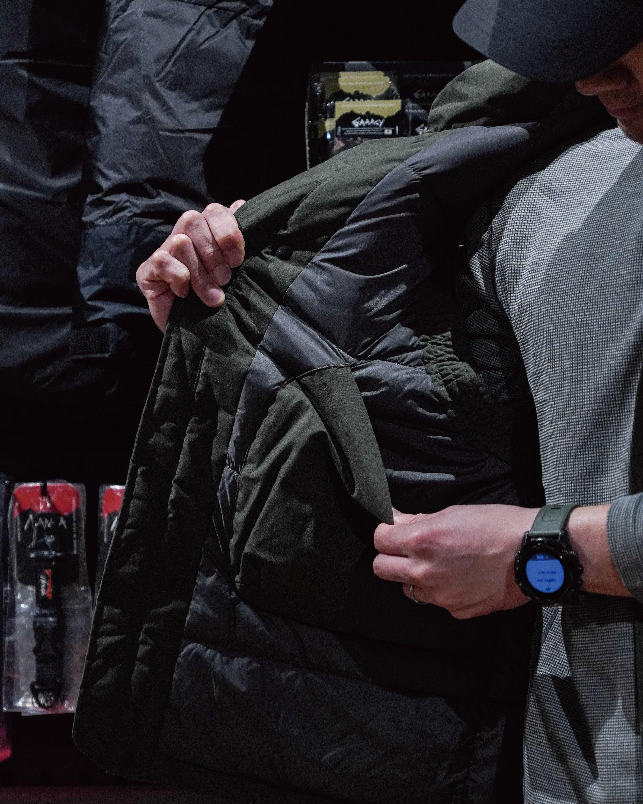 Nanga Hinoc Down Vest / KHA - Wild Camping