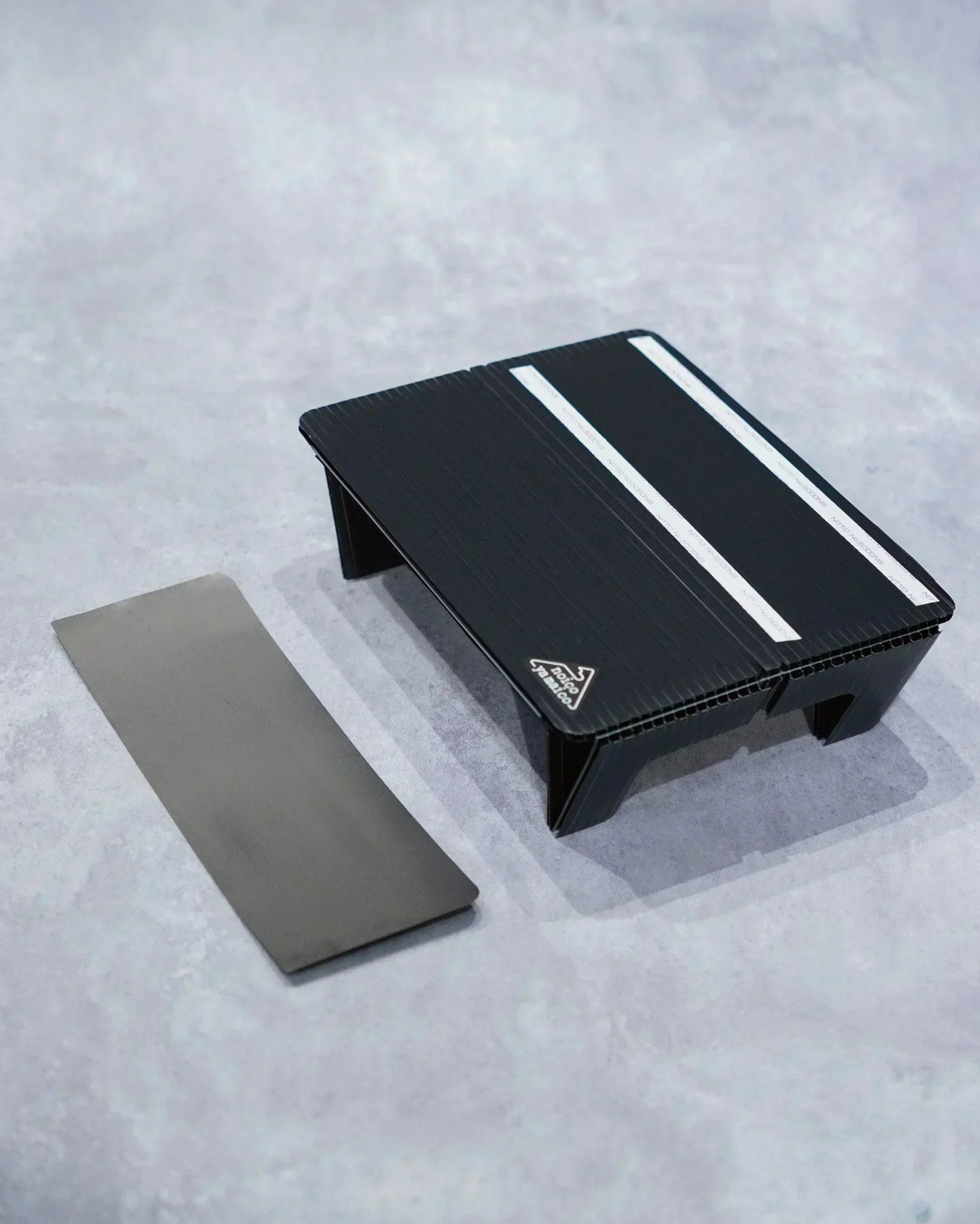 noicoyamaico Mini Titanium UL Folding Table - Wild Camping