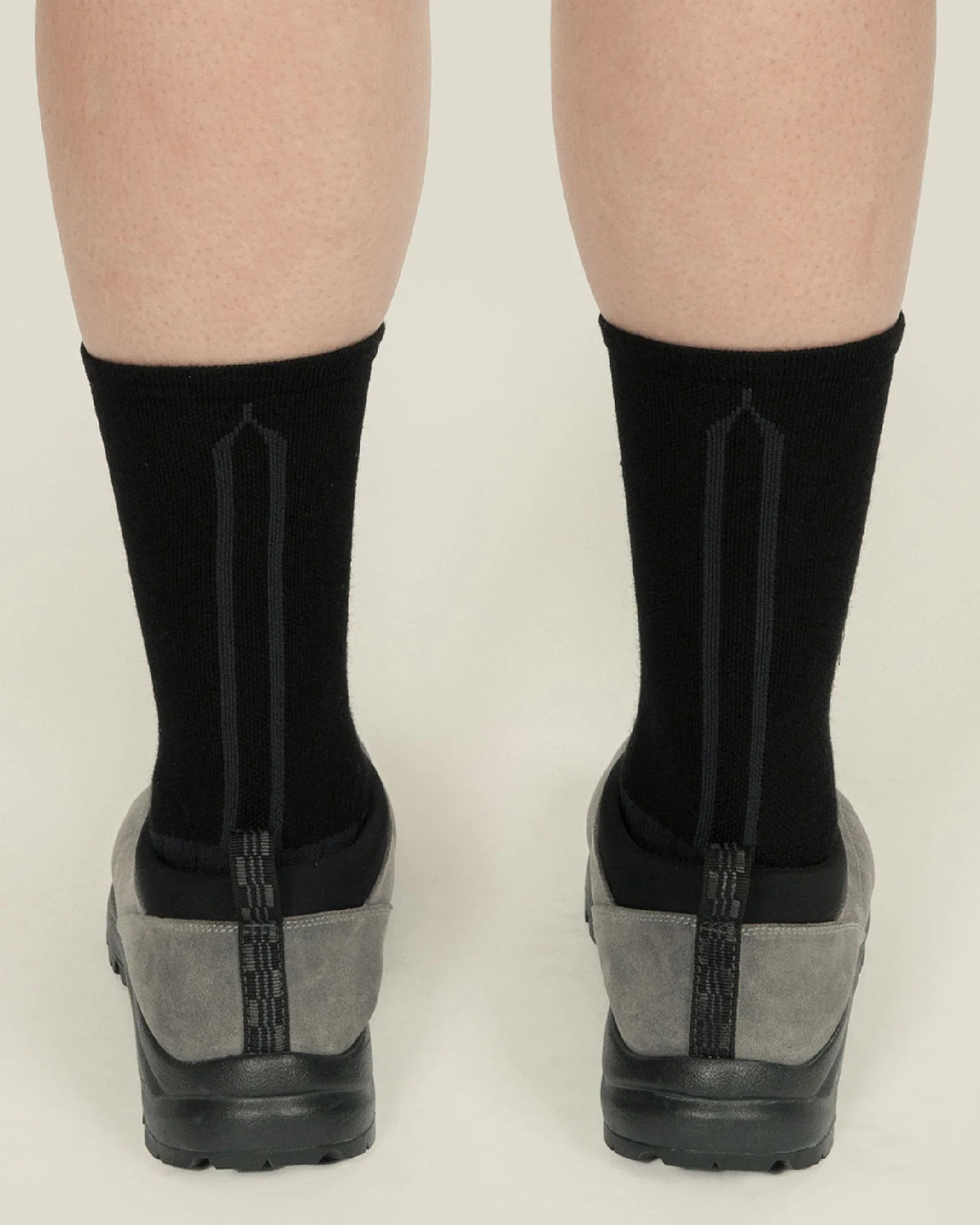 nozzle quiz Airy Wool Socks / Black - Wild Camping