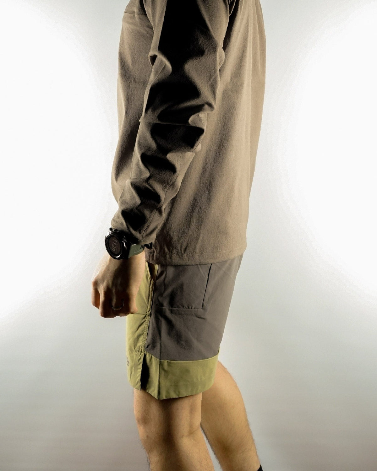 Teton Bros. ELV1000 5.5in Hybrid Short / Khaki - Wild Camping