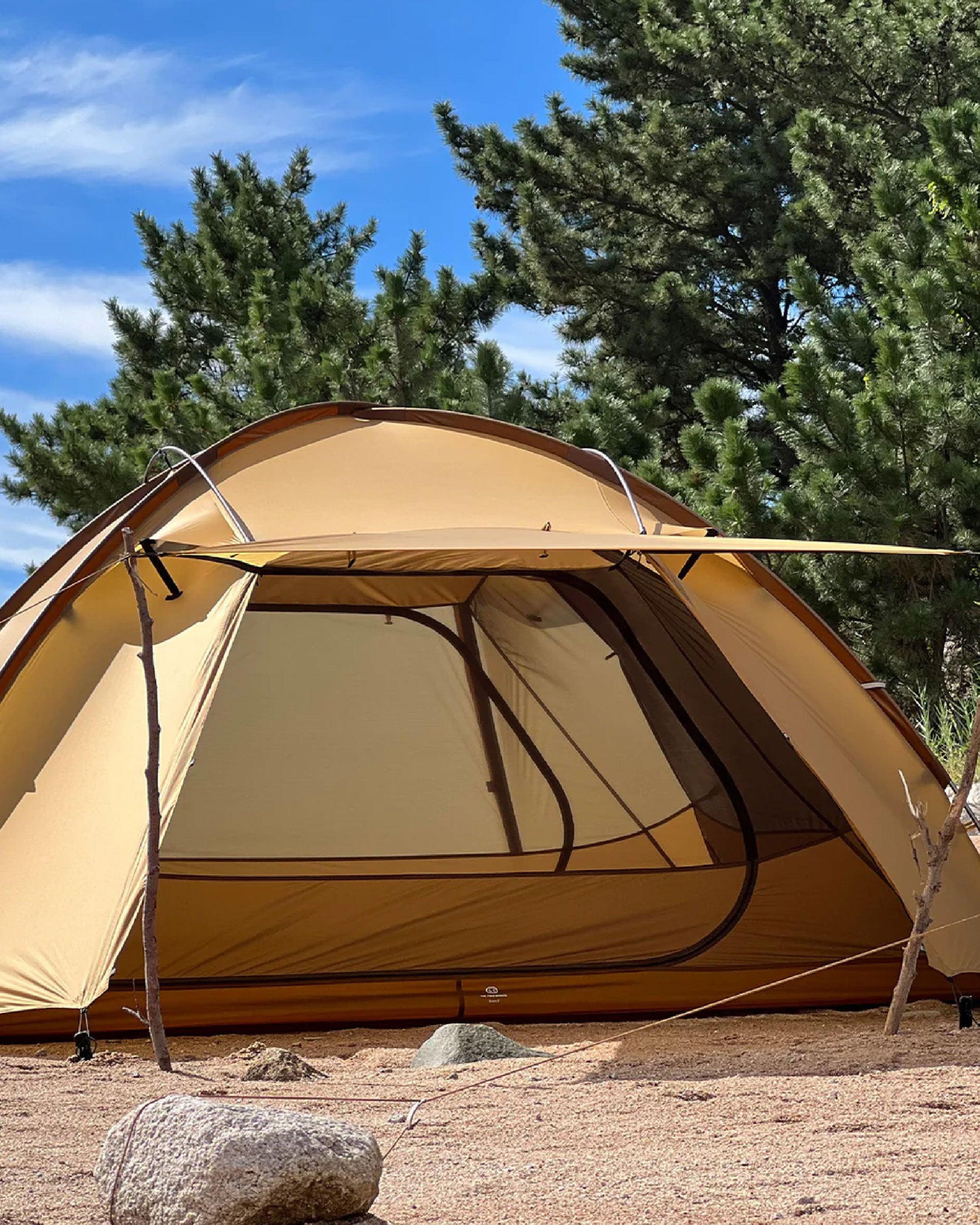 The Free Spirits Stars 3 w/Footprint - Wild Camping
