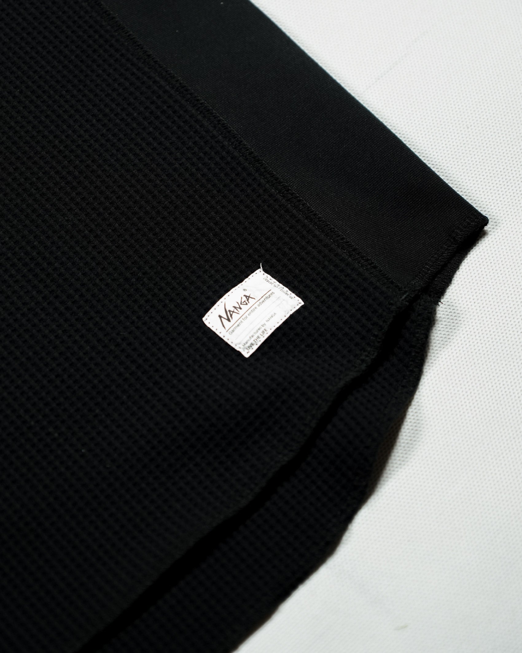 Nanga Airflex® Waffle Tee / BLK - Wild Camping