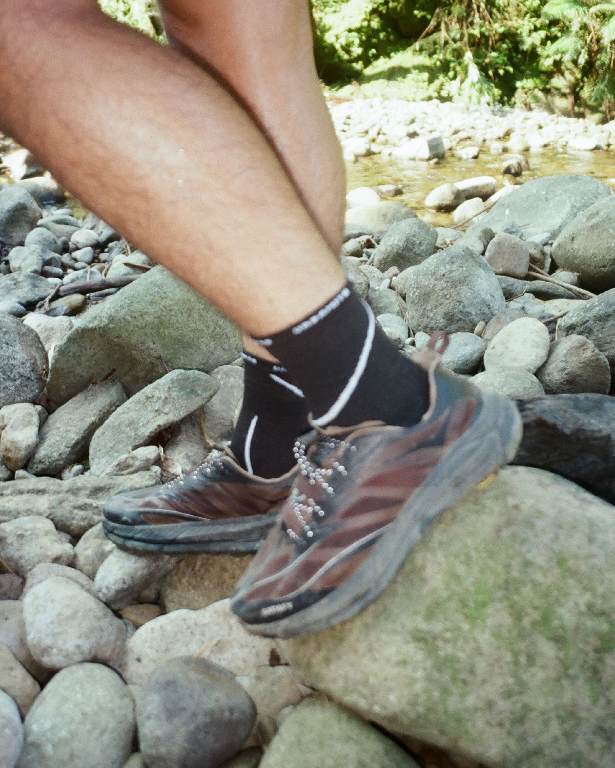 nozzle quiz Anti-Slip Fivefingers Socks / Fly White - Wild Camping
