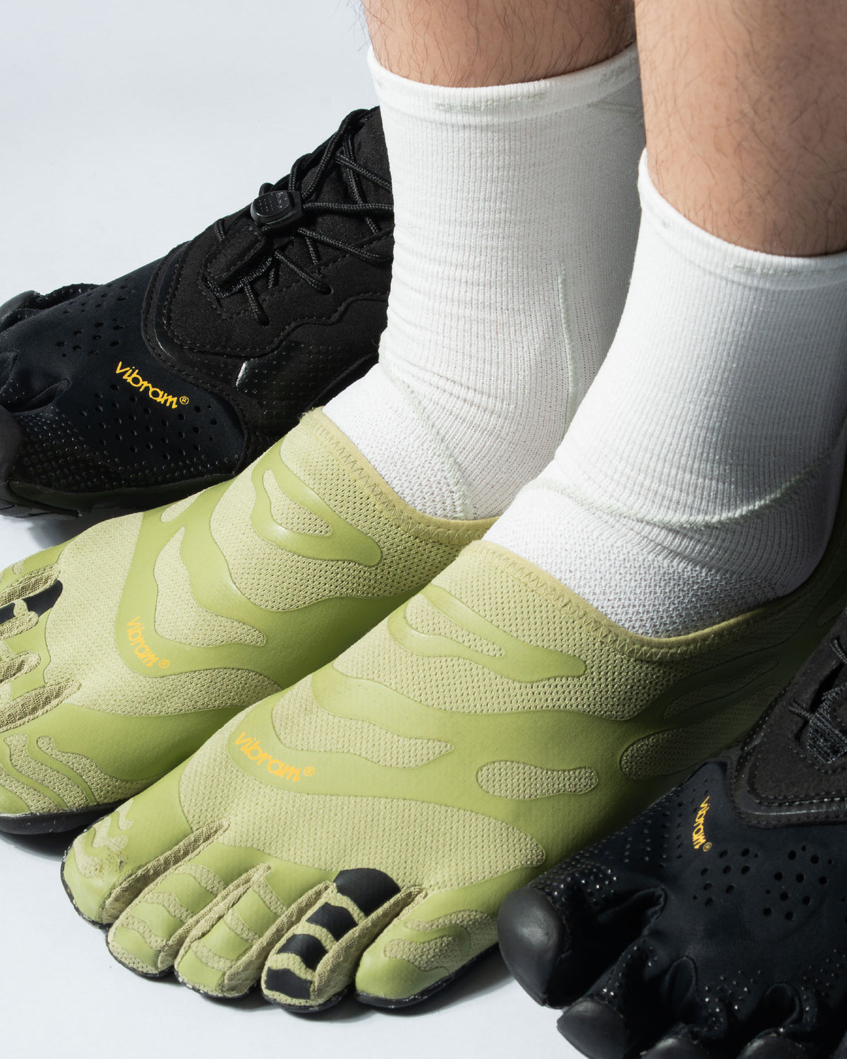 nozzle quiz Anti-Slip Fivefingers Socks / Fly White - Wild Camping
