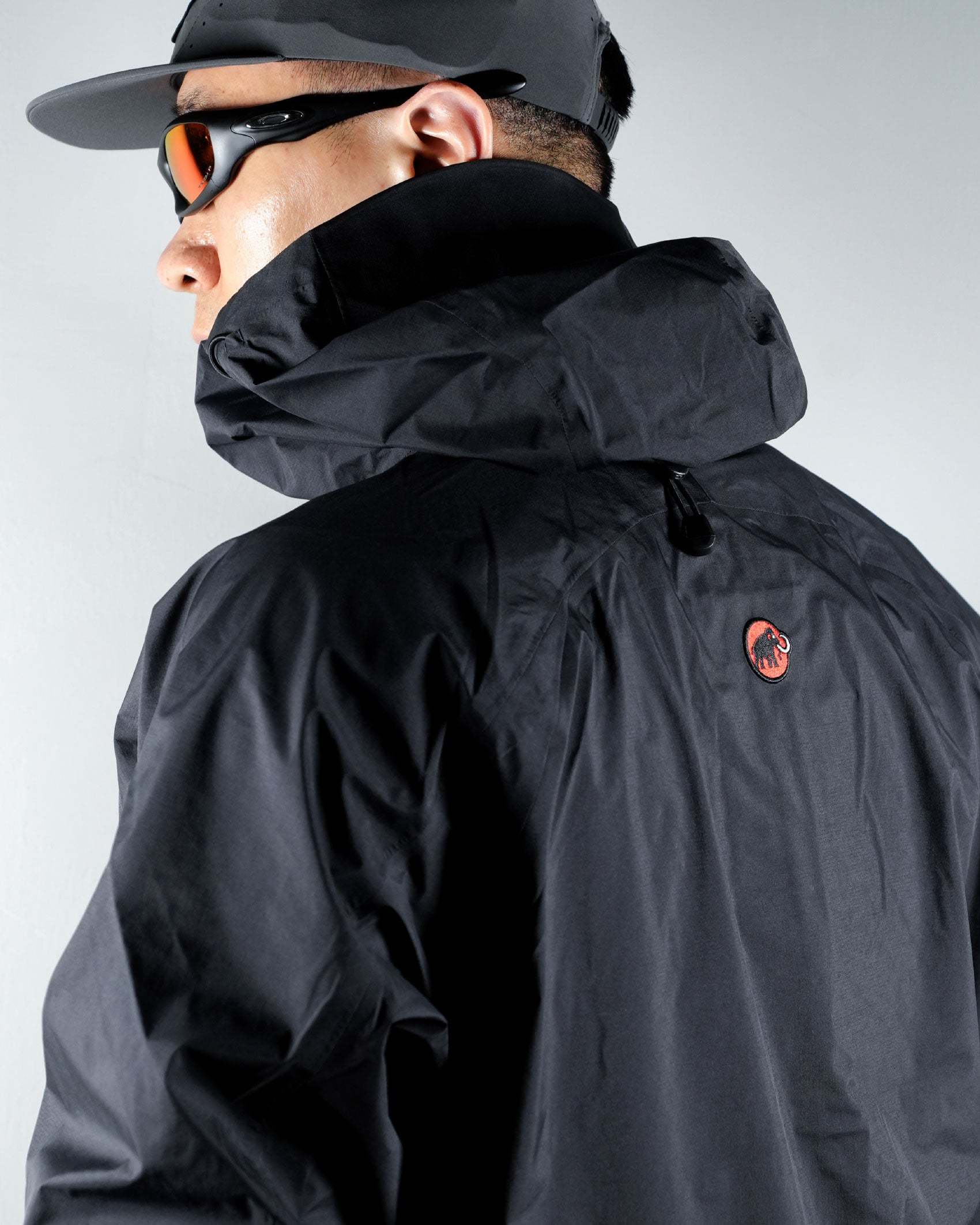 Hiking Patrol x Mammut HS Hooded Jacket / Black
