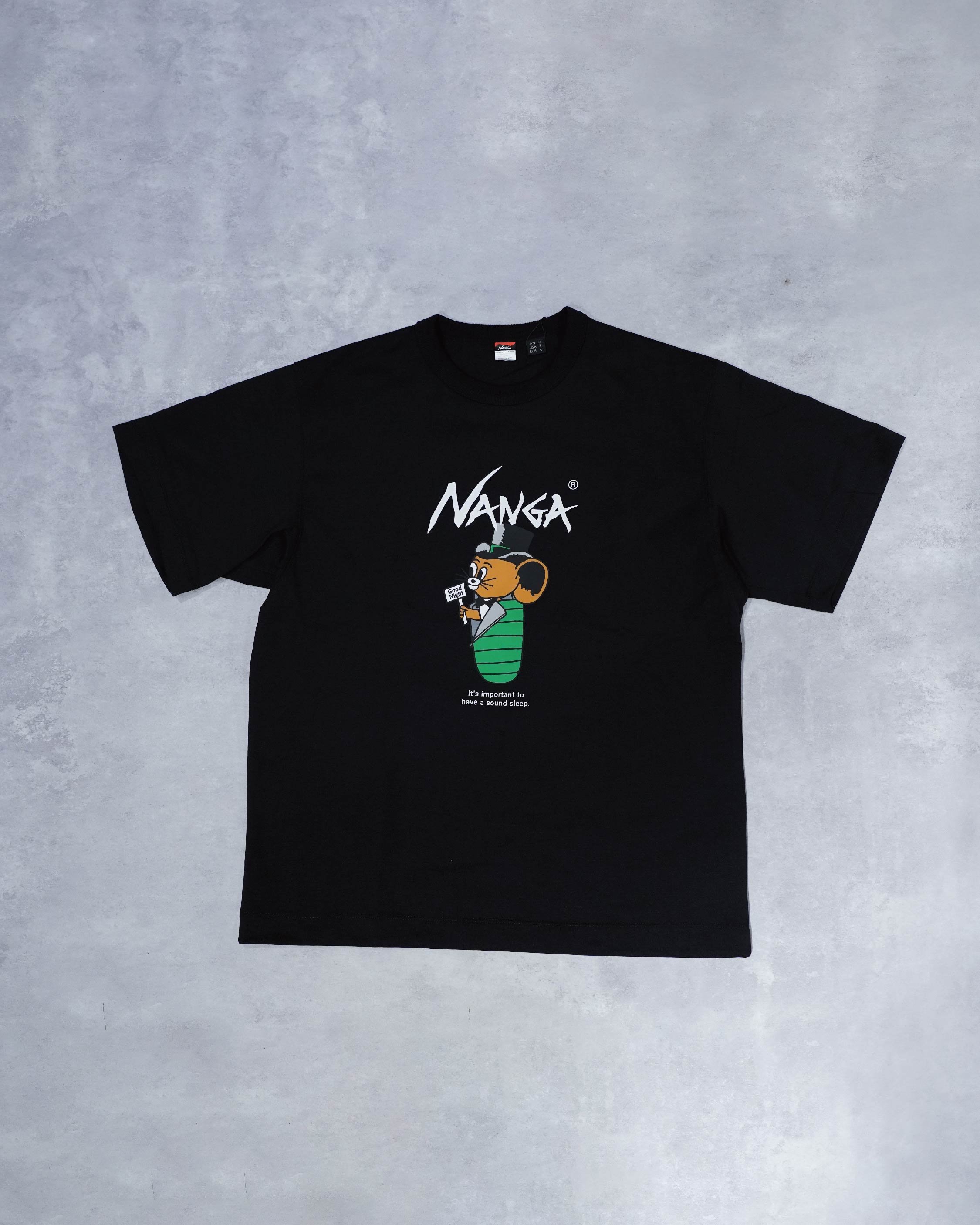 Nanga × Jerry Ukai ECO HYBRID Sleeping Jerry Marquez Tee - Wild Camping