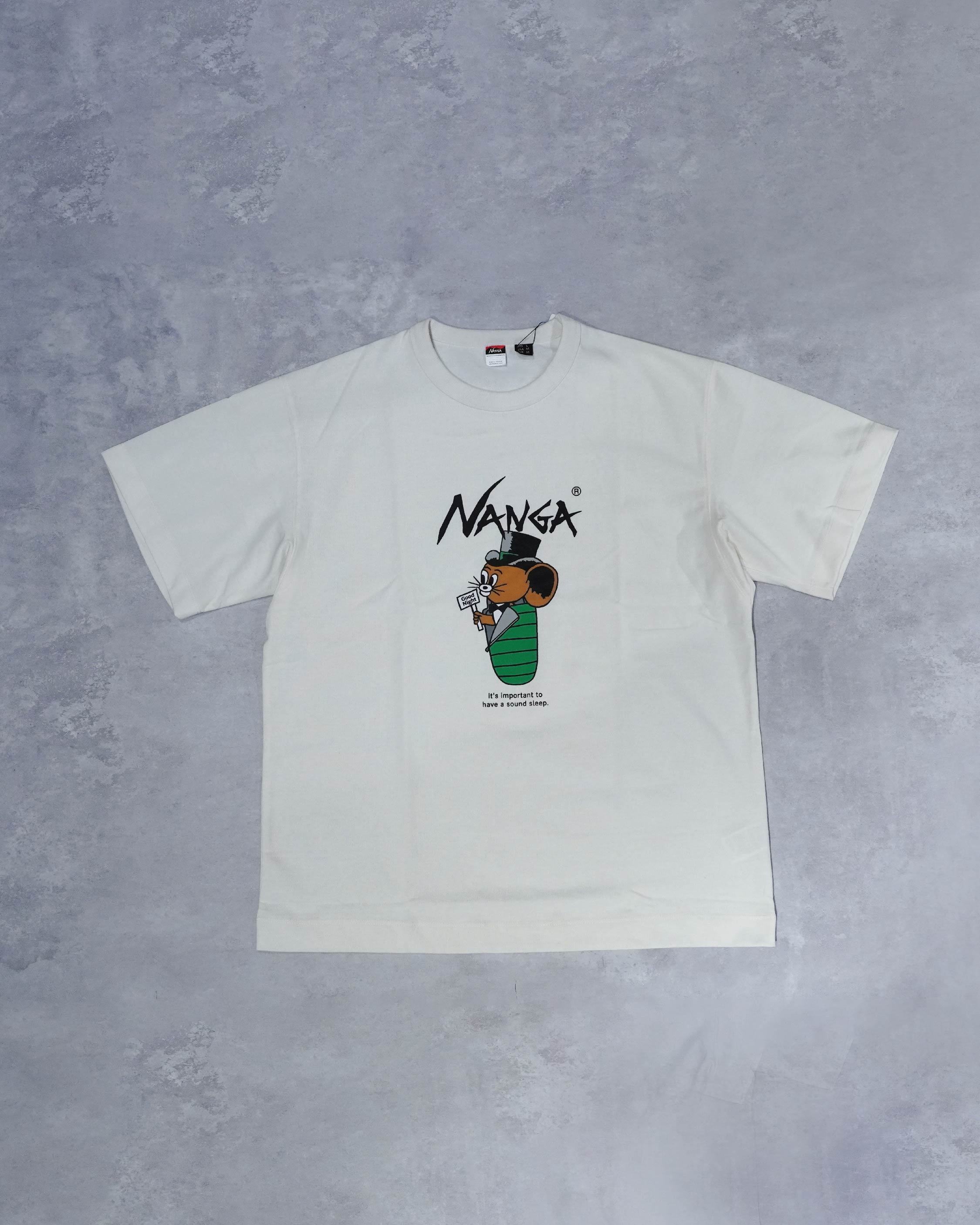 Nanga × Jerry Ukai ECO HYBRID Sleeping Jerry Marquez Tee