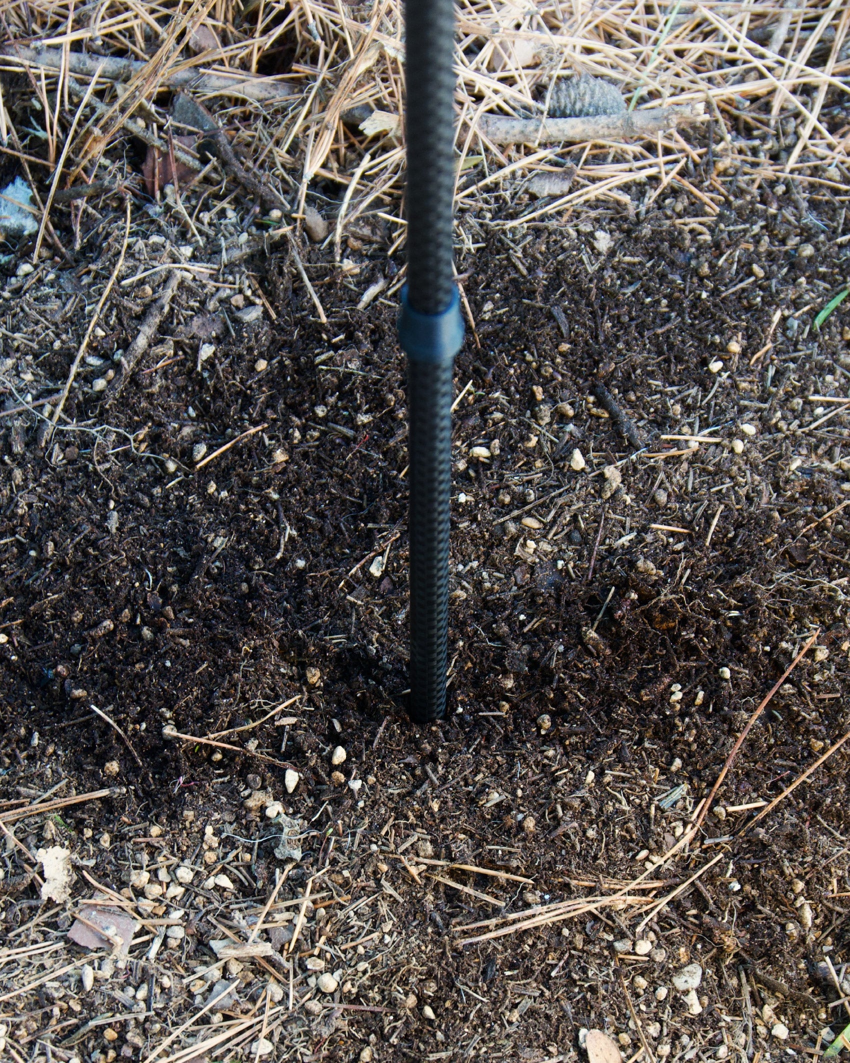 MakeToHike Lightweight Lantern Stand V2 - Wild Camping