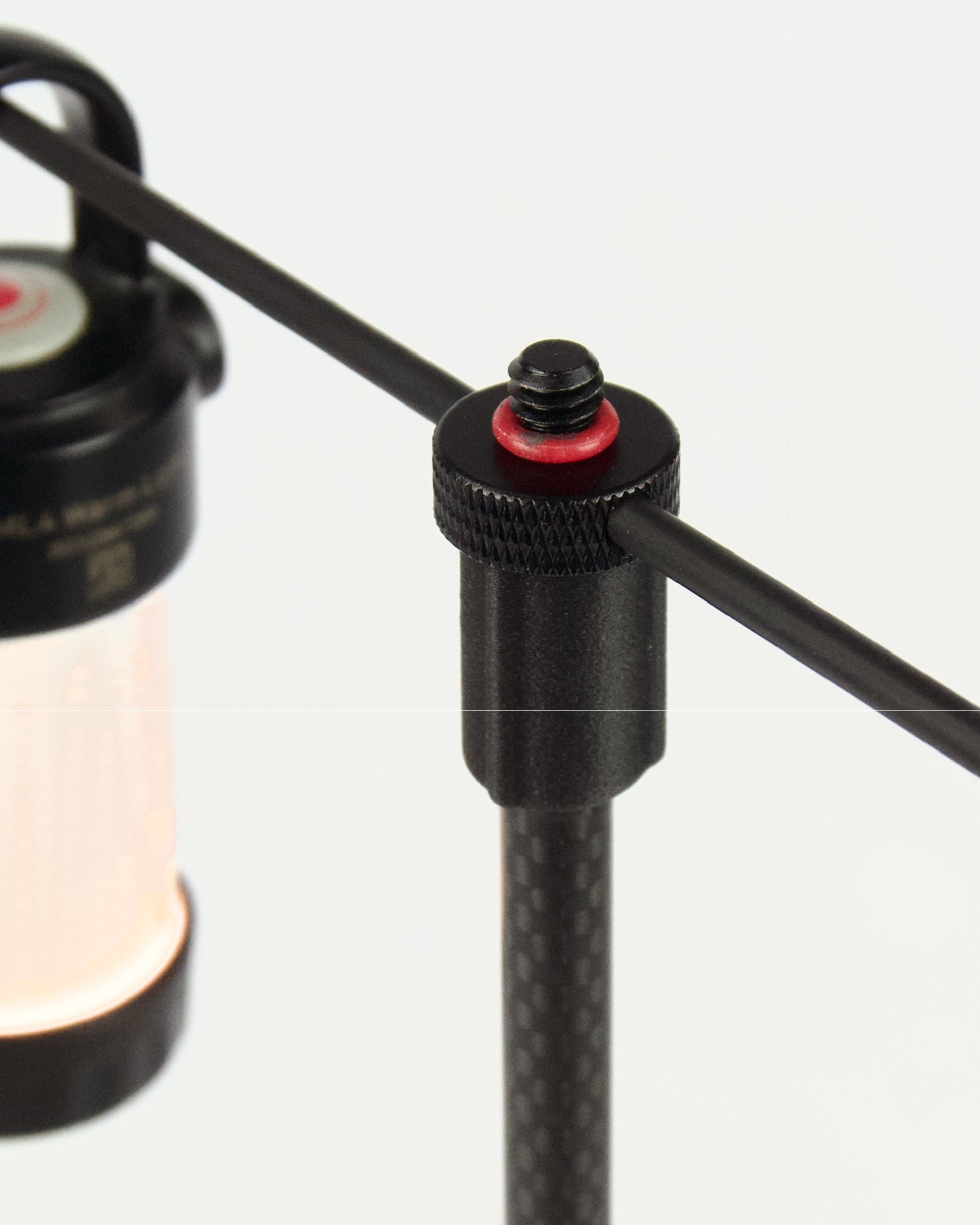 MakeToHike Lightweight Lantern Stand V2 - Wild Camping