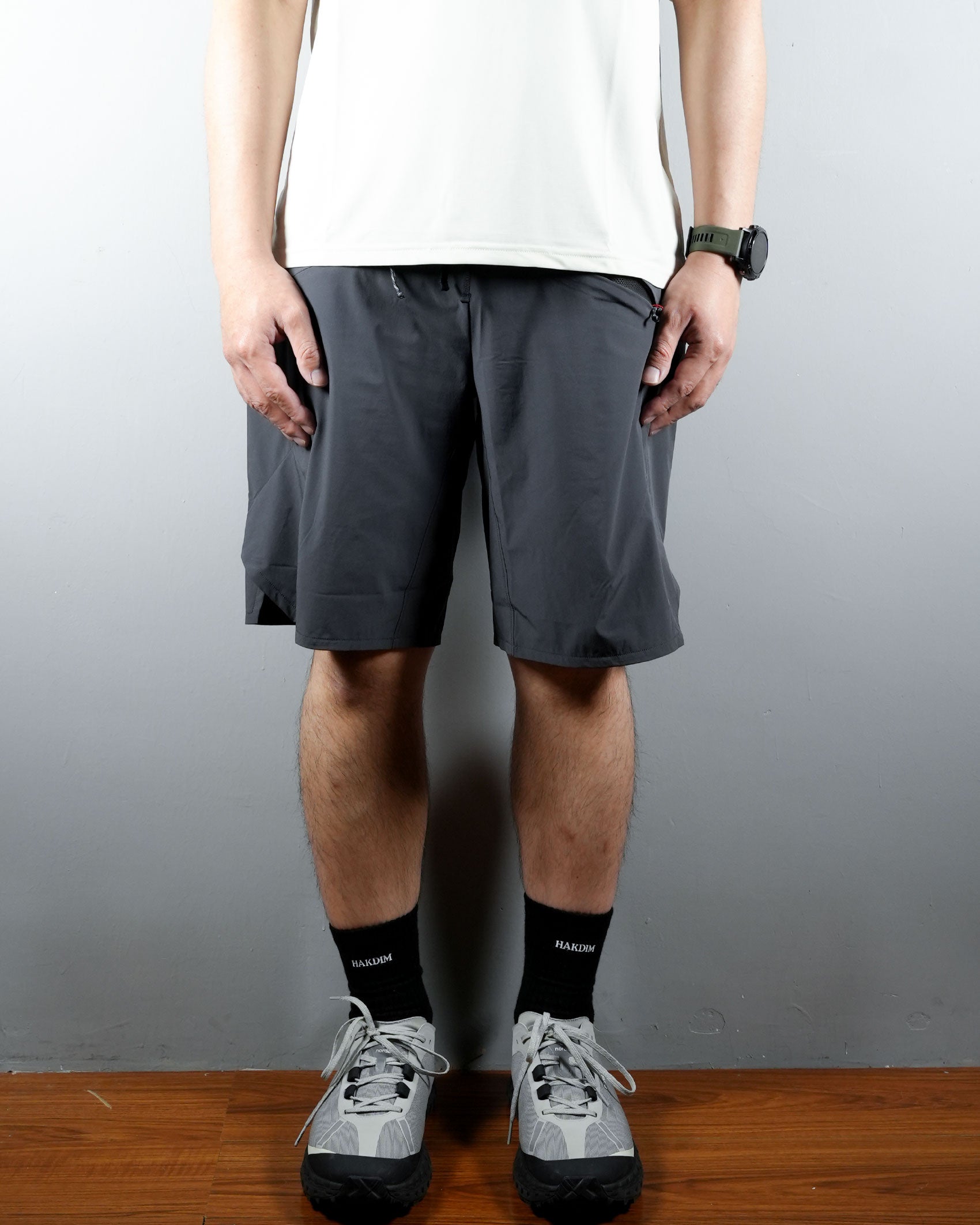 Hiking Patrol x Mammut Light Shorts / Gabbro - Wild Camping