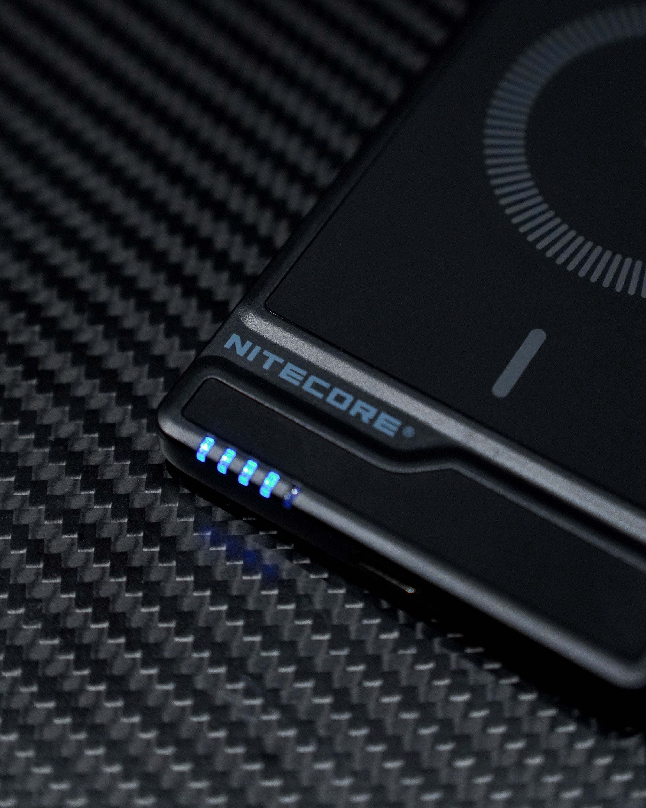 Nitecore NW5000 Magnetic Wireless Power Bank