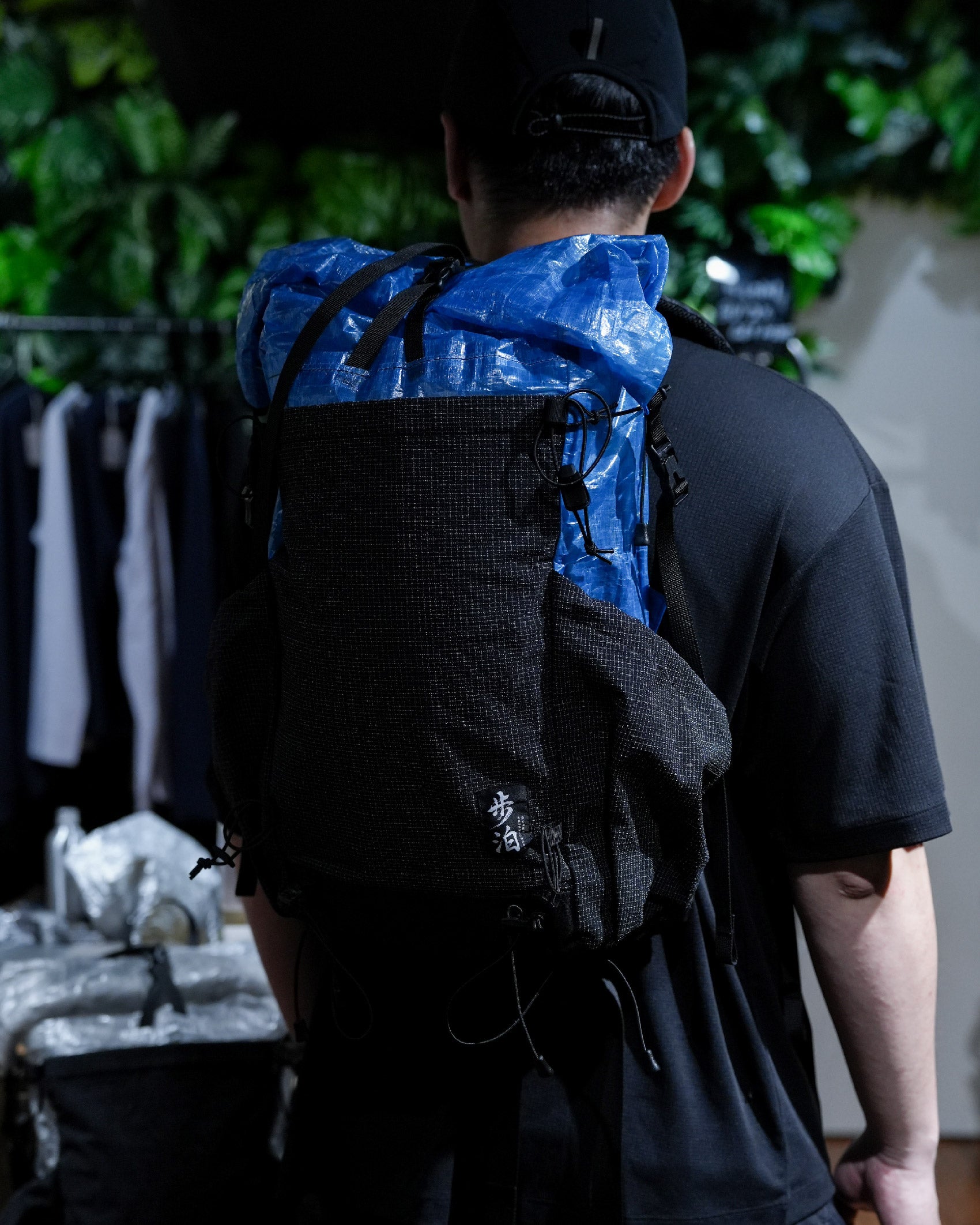 步く泊まる ARUKUTOMARU O.N.I.P.A.C.K 25 / Blue