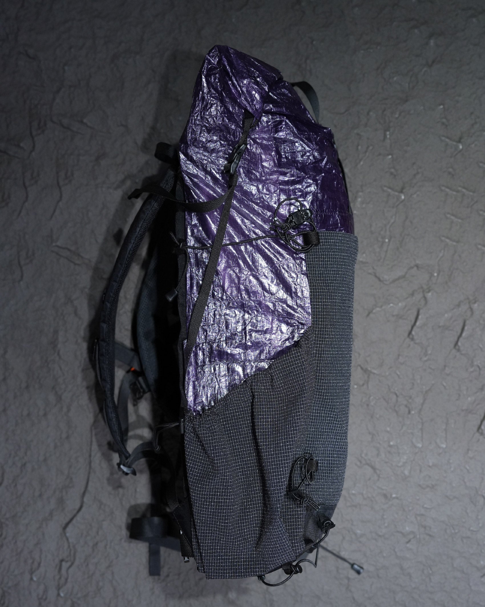 步く泊まる ARUKUTOMARU O.N.I.P.A.C.K 25 / Purple