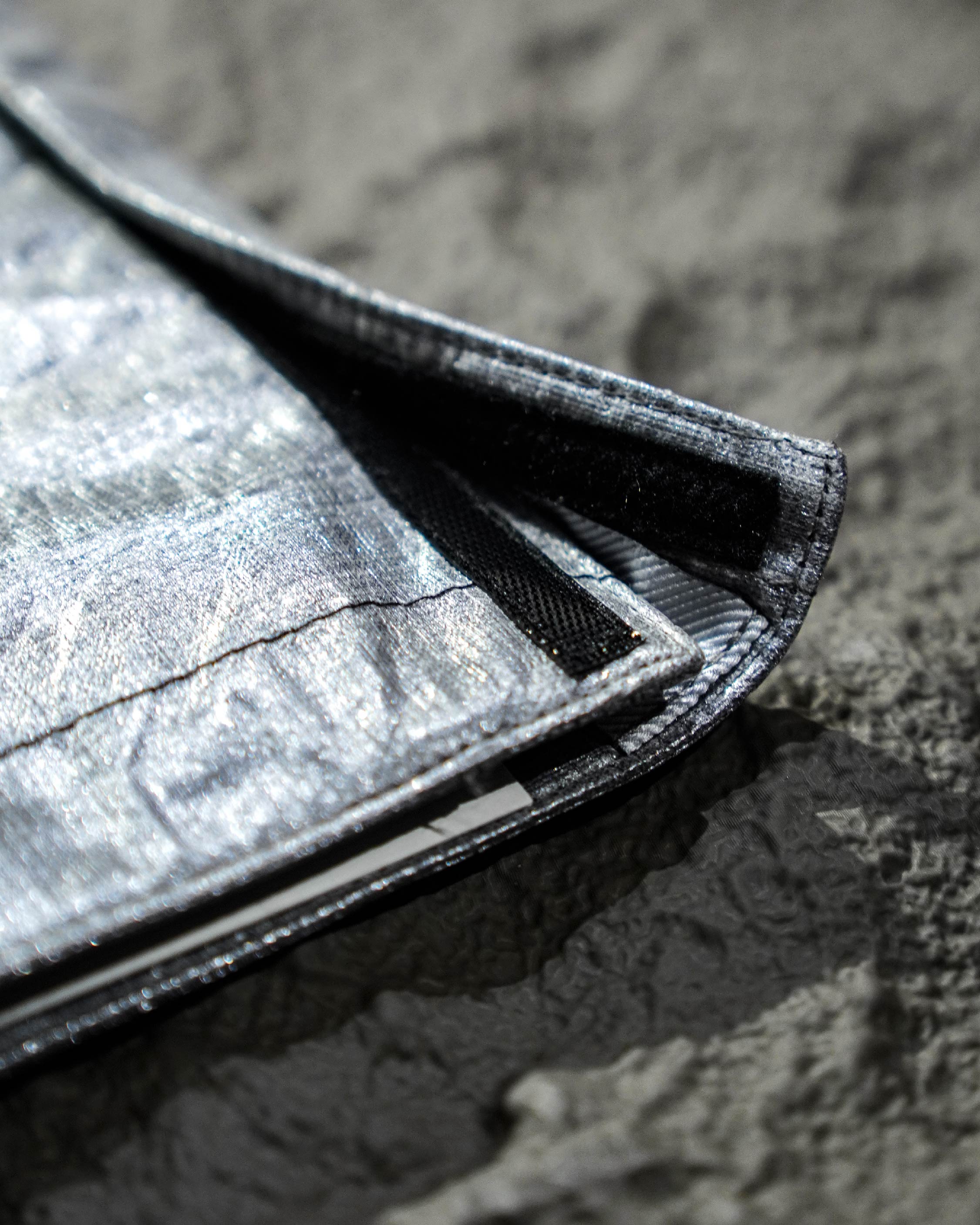 nozzle quiz Dyneema® Passport Wallet