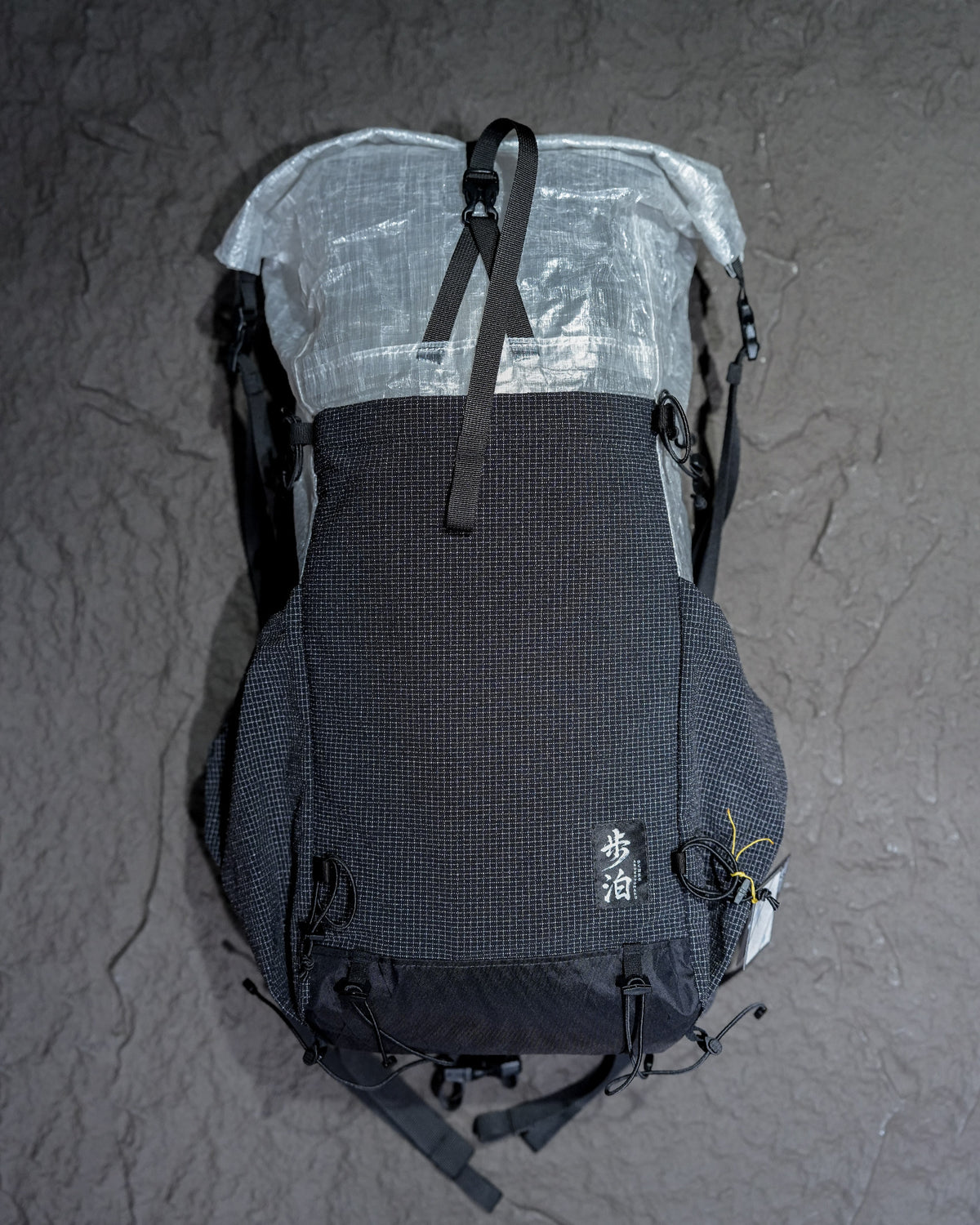 步く泊まる ARUKUTOMARU O.N.I.P.A.C.K 25 / White - Wild Camping