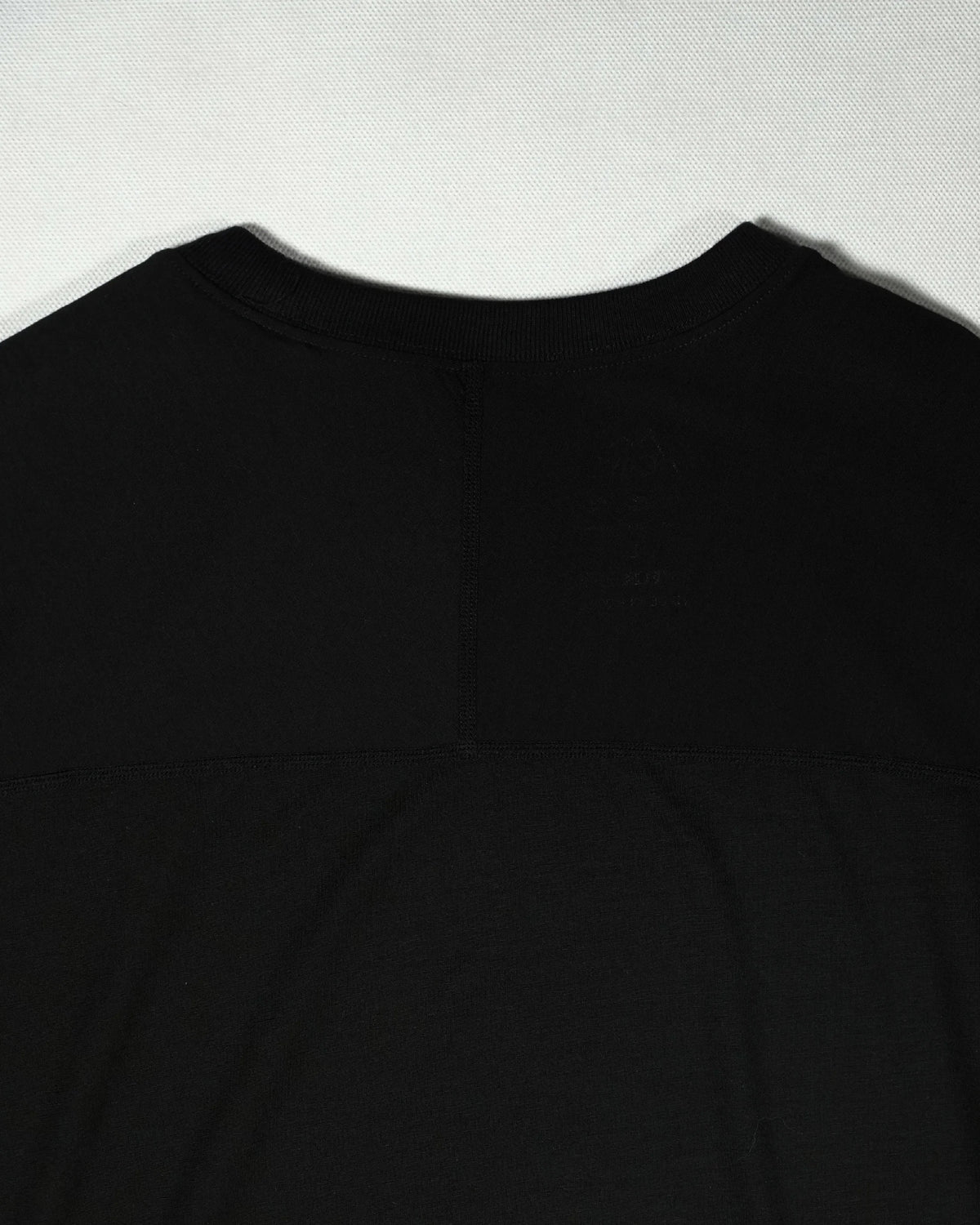 CAYL x Usage LONG SLEEVE 1 - Wild Camping